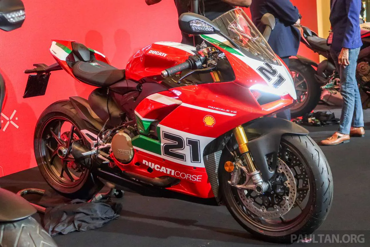 Mẫu xe kỷ niệm Panigale V2 Bayliss 1st Championship 20th Anniversary có giá bán 31,100 USD