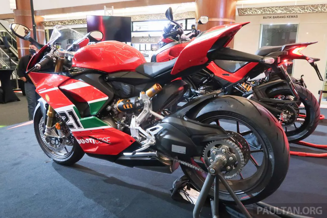 Mẫu xe kỷ niệm Panigale V2 Bayliss 1st Championship 20th Anniversary có giá bán 31,100 USD