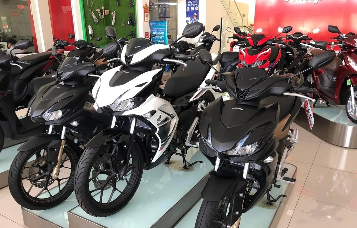 Honda Winner X giảm giá sâu trái với loạt xe tay ga tăng giá chóng mặt