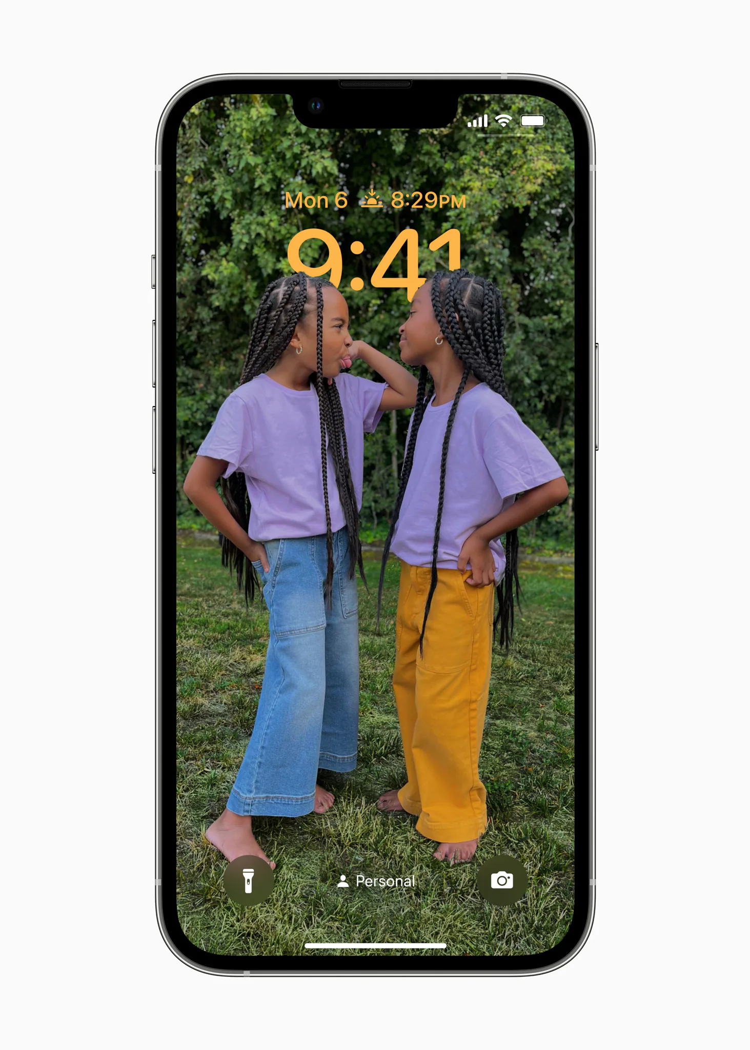 Apple giới thiệu iOS 16 tại WWDC 2022: Tuỳ biến màn hình Lock Screen, Live Activities tiện dụng, Live Text được đưa lên video,...