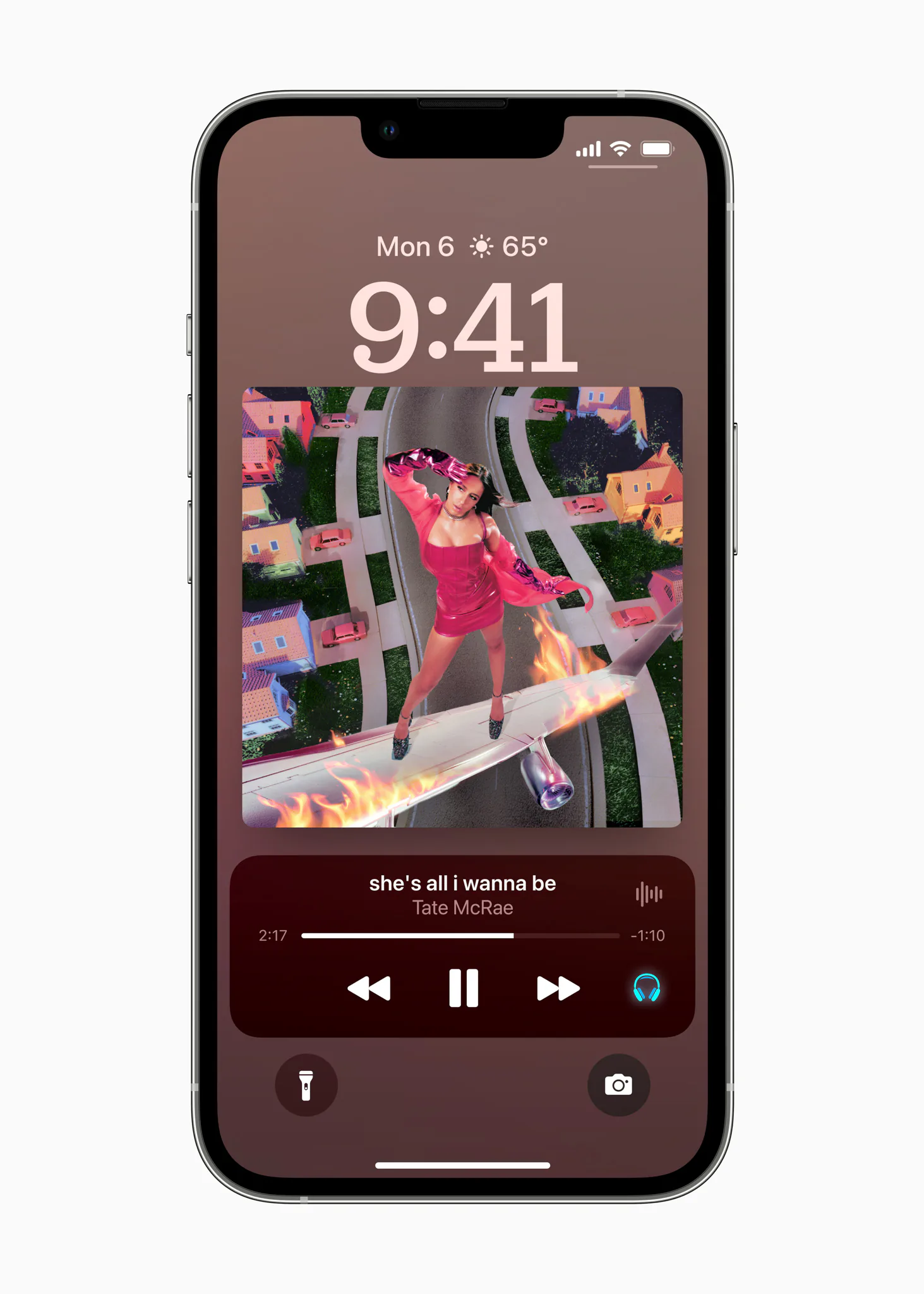 Apple giới thiệu iOS 16 tại WWDC 2022: Tuỳ biến màn hình Lock Screen, Live Activities tiện dụng, Live Text được đưa lên video,...
