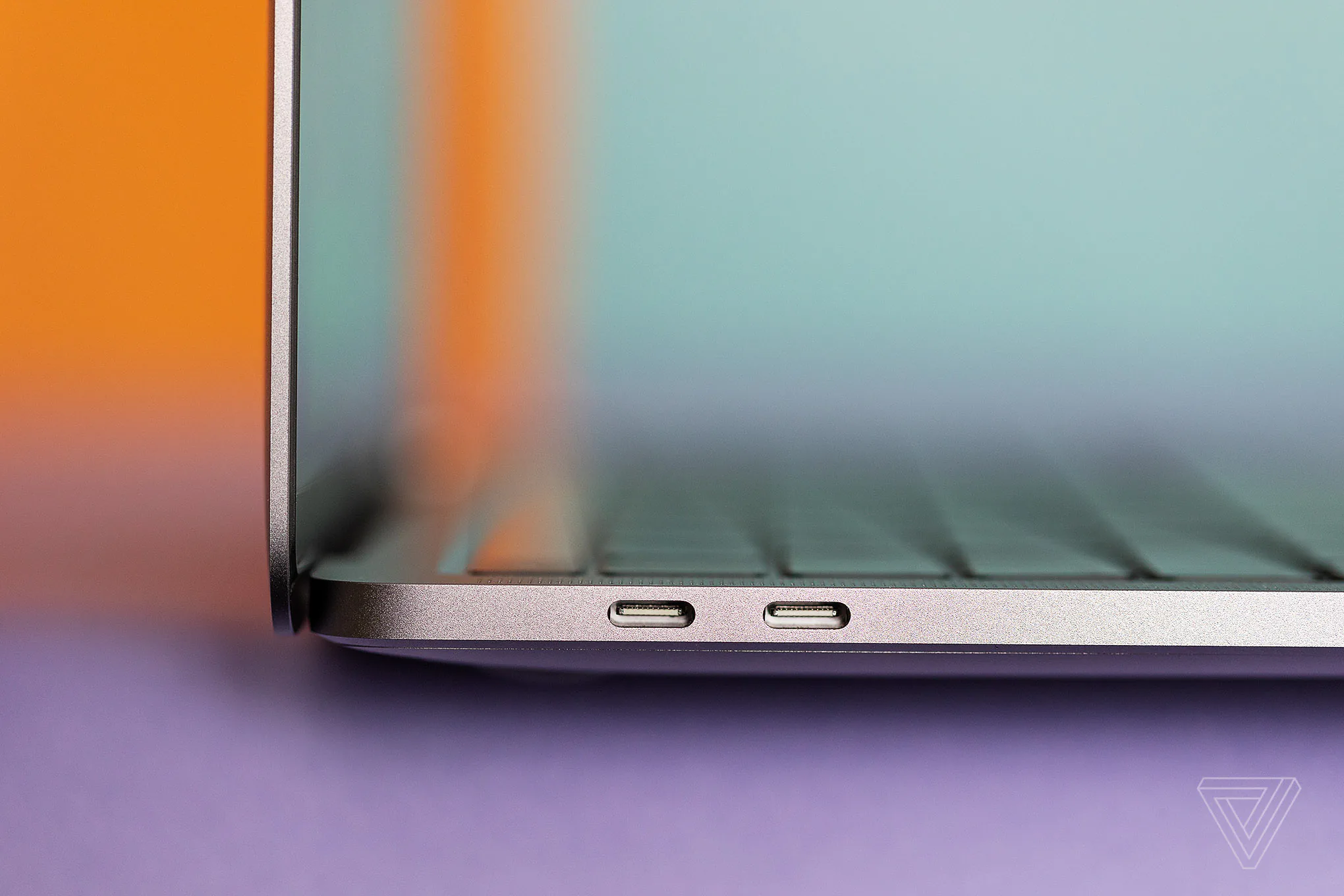 Đánh giá MacBook Pro M2 2022: Bình cũ nhưng rượu mới