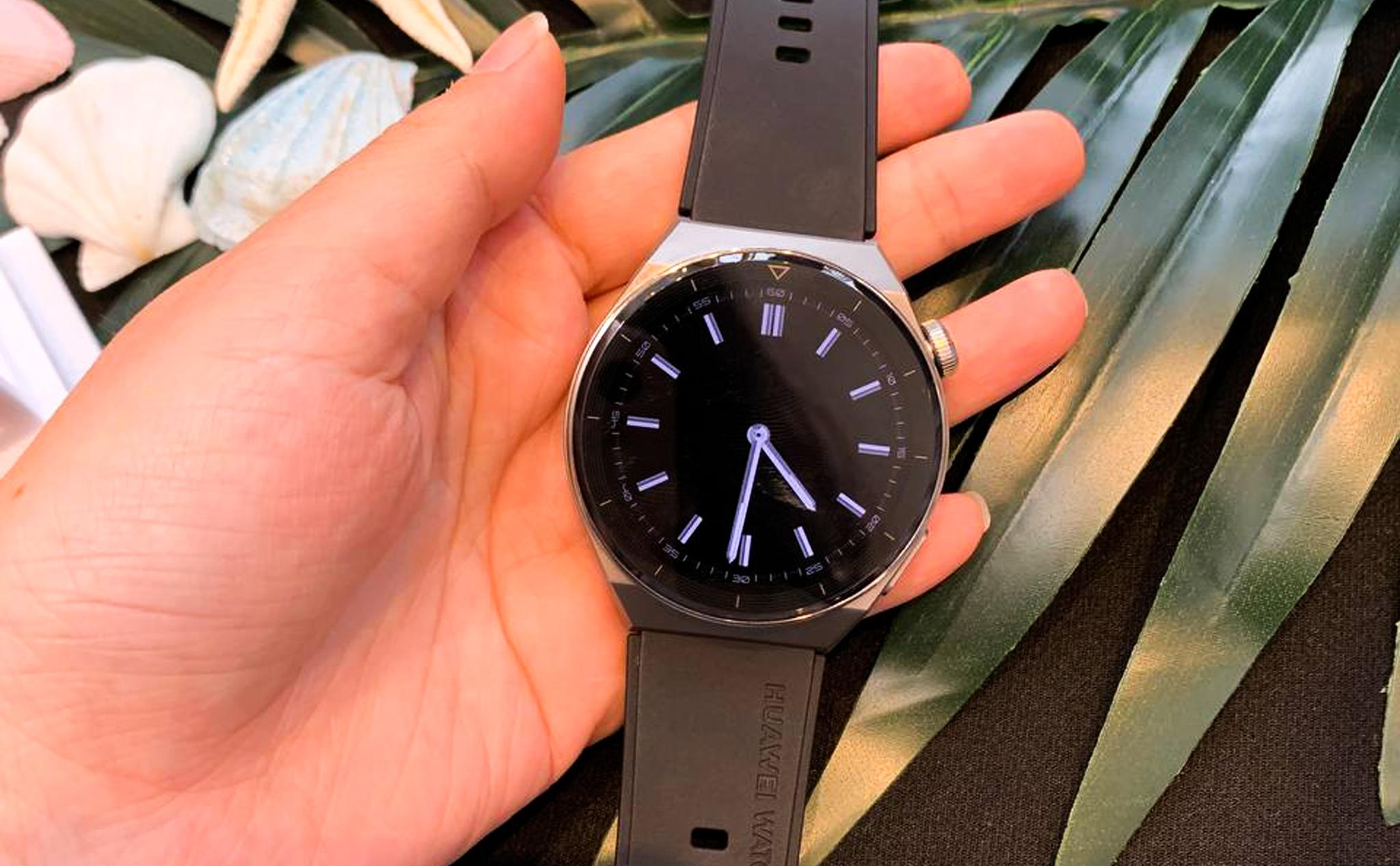 Người dùng công nghệ đón nhận các mẫu smartwatch mới của Huawei