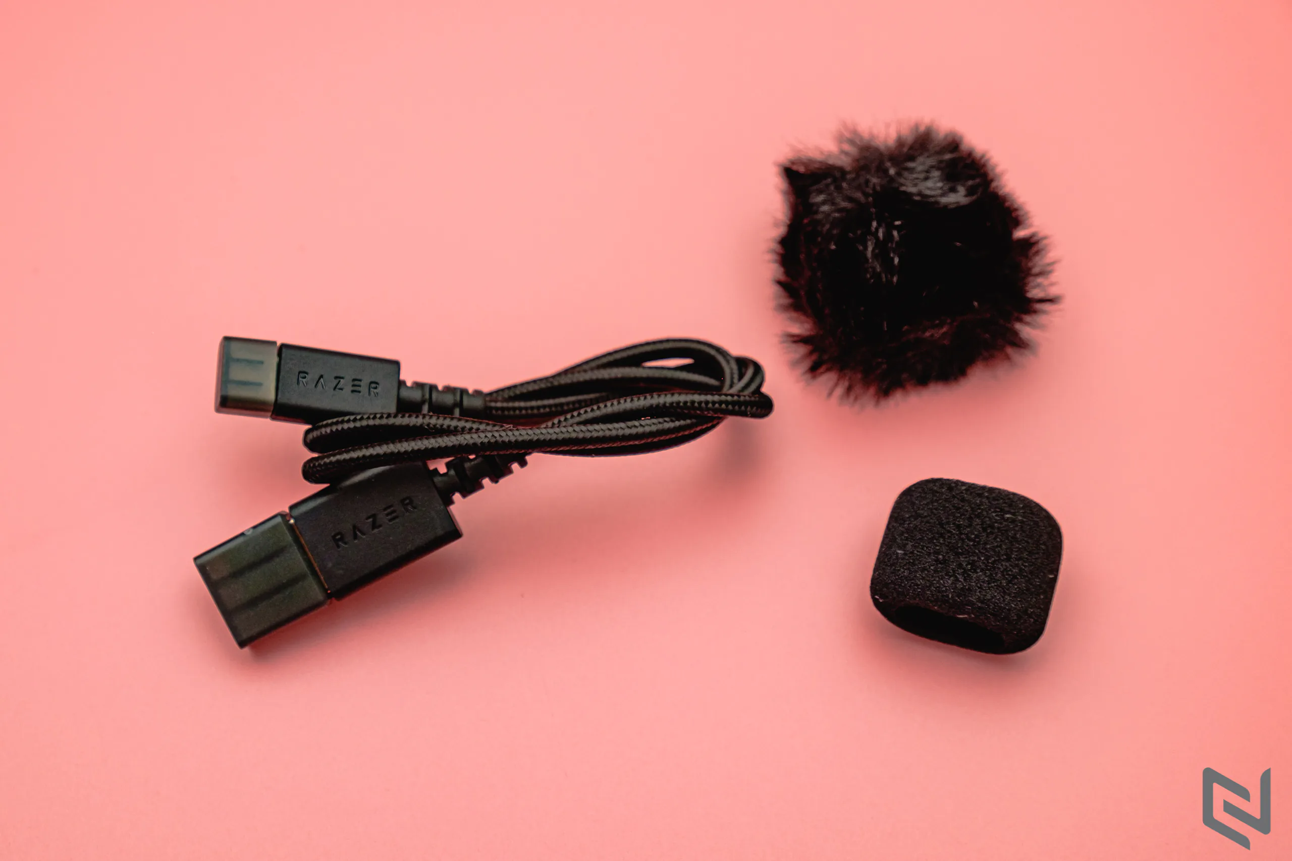 Đánh giá microphone Razer Seiren BT - Lựa chọn microphone stream nhỏ gọn và không dây tiện lợi