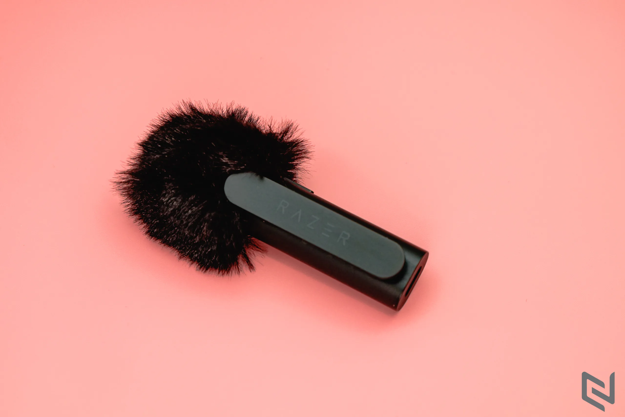 Đánh giá microphone Razer Seiren BT - Lựa chọn microphone stream nhỏ gọn và không dây tiện lợi