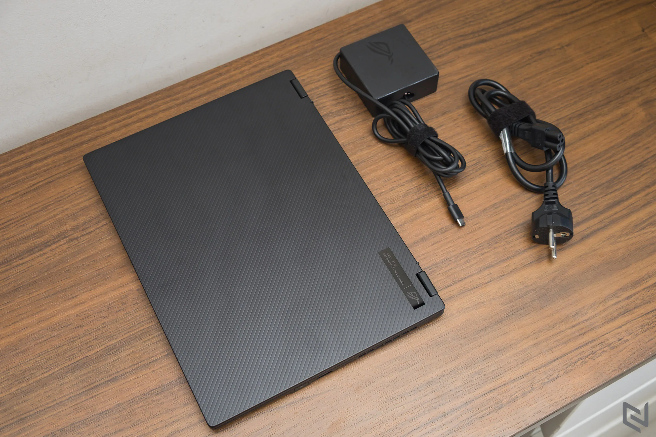 Đánh giá laptop gaming ROG Flow X13 (2022) cùng eGPU XG Mobile 3080: Combo làm việc và giải trí đa năng, linh hoạt dành cho bạn