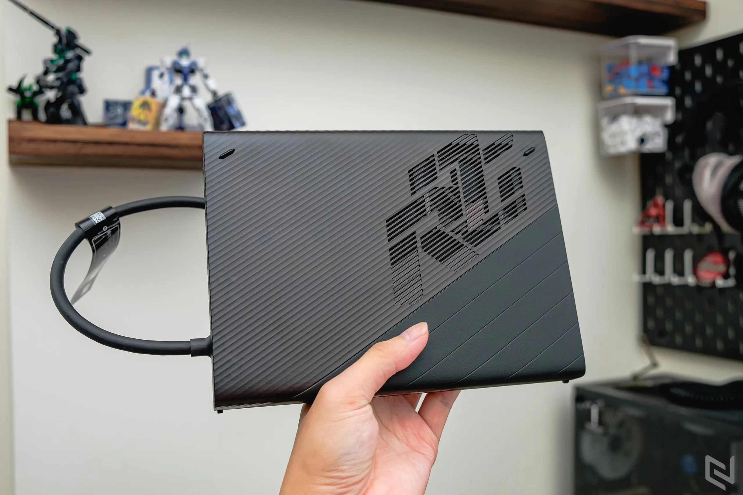 Đánh giá laptop gaming ROG Flow X13 (2022) cùng eGPU XG Mobile 3080: Combo làm việc và giải trí đa năng, linh hoạt dành cho bạn
