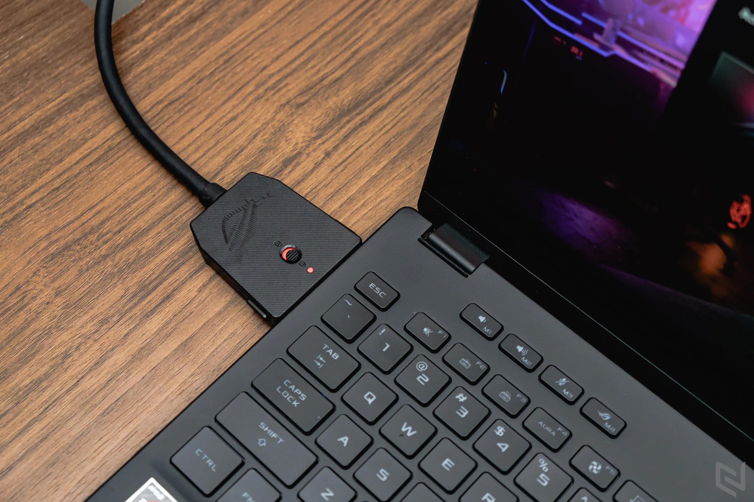 Đánh giá laptop gaming ROG Flow X13 (2022) cùng eGPU XG Mobile 3080: Combo làm việc và giải trí đa năng, linh hoạt dành cho bạn
