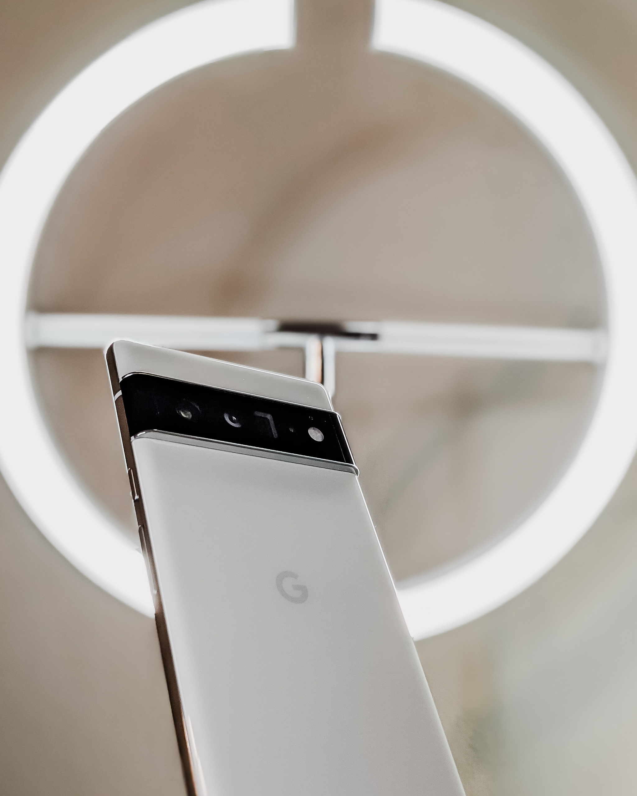 Google Pixel 6 Pro: Flagship Google vẫn là đối thủ hàng đầu trong năm 2022