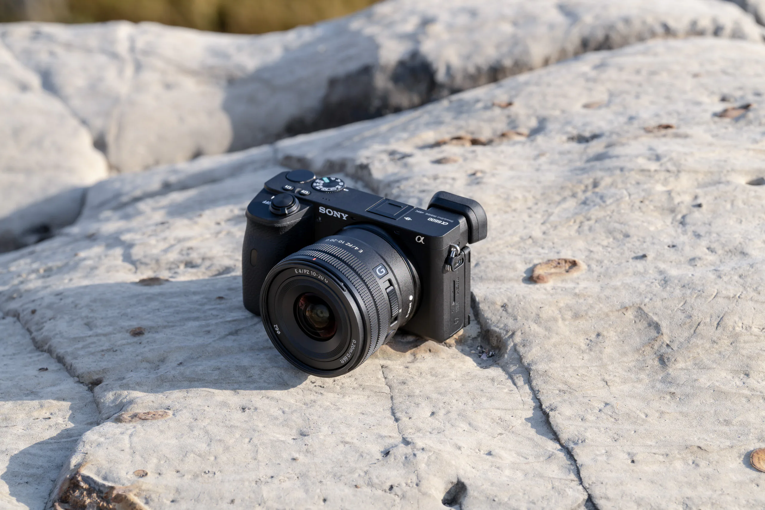 Sony ra mắt bộ ba ống kính góc rộng ngàm E cho máy ảnh APS-C: PZ 10-20mm F4 G, E 15mm F1.4 G và E 11mm F1.8