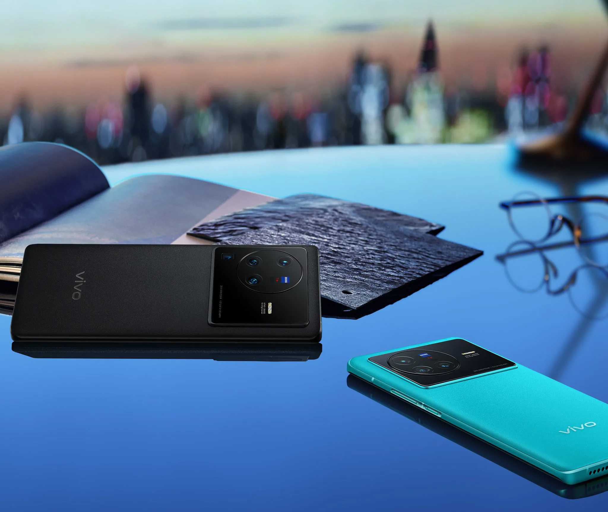 vivo Việt Nam ra mắt dòng flagship X80 series hợp tác chiến lược với ZEISS định nghĩa lại trải nghiệm chuẩn điện ảnh