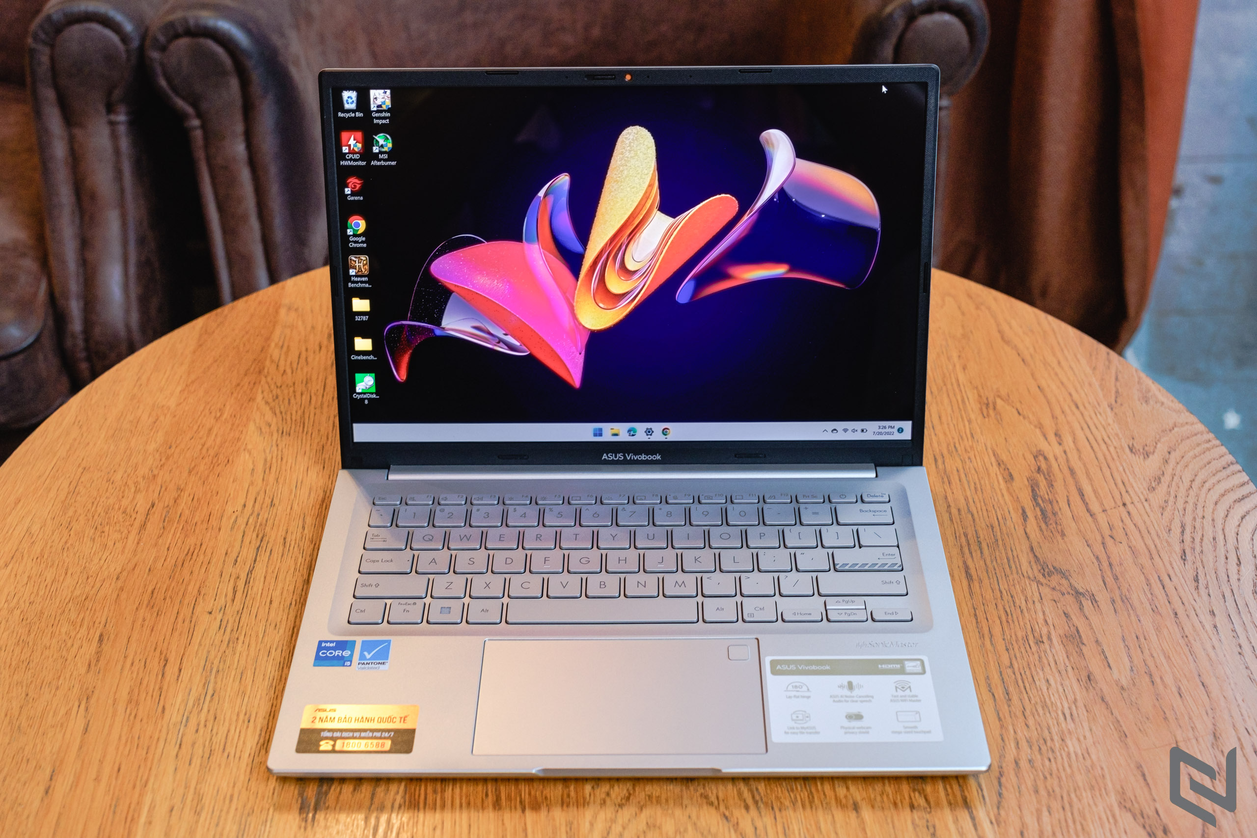 Trên tay ASUS Vivobook 14X OLED - Laptop làm việc mỏng nhẹ và mạnh mẽ nhất phân khúc