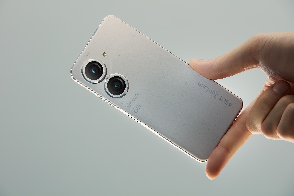 ASUS Zenfone 9 chính thức: Màn hình 5.9-inch nhỏ gọn, chạy Snapdragon 8+ Gen 1