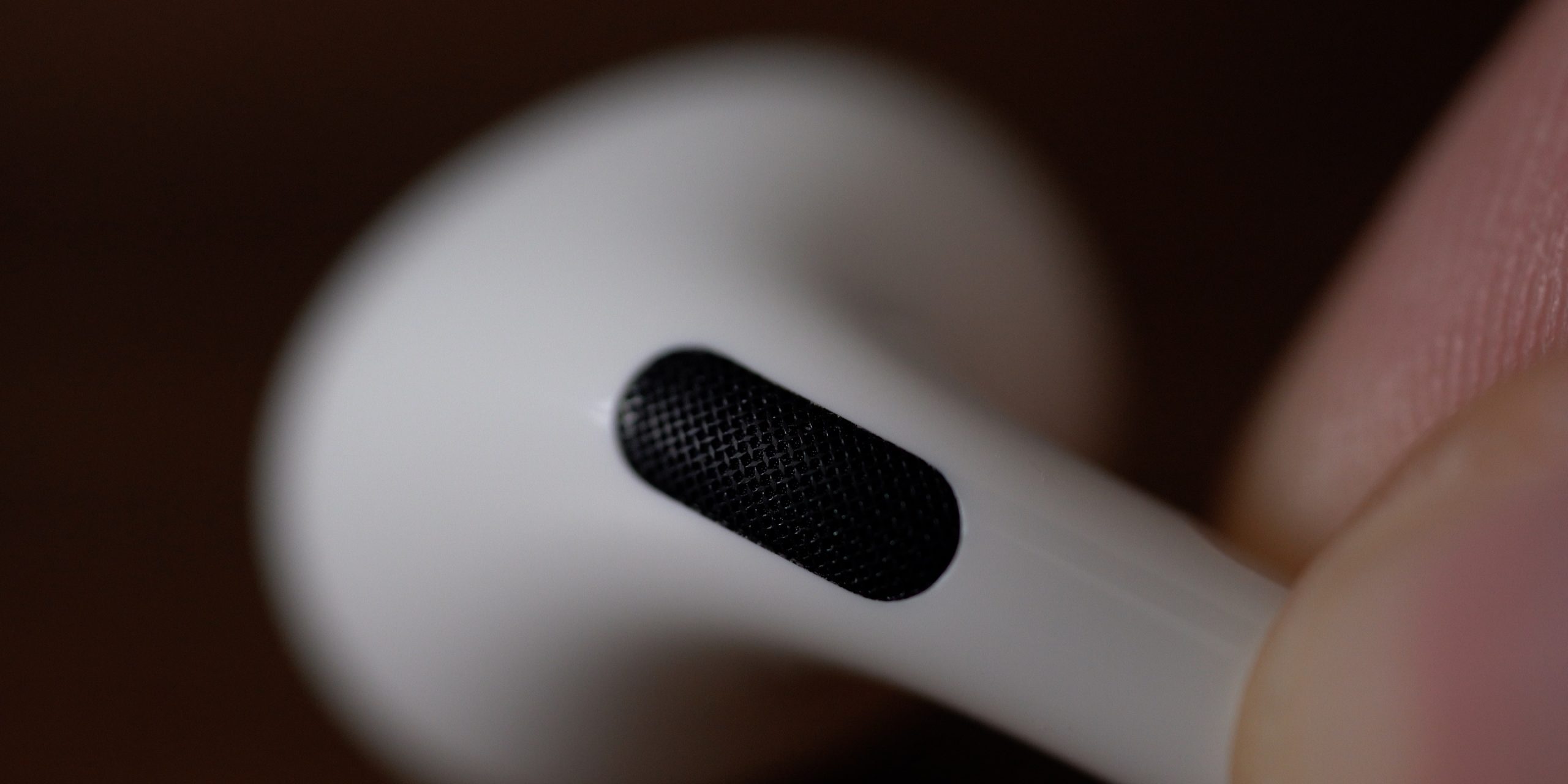 iOS 16 sẽ có thể giúp bạn kiểm tra và xác định tai nghe AirPods giả