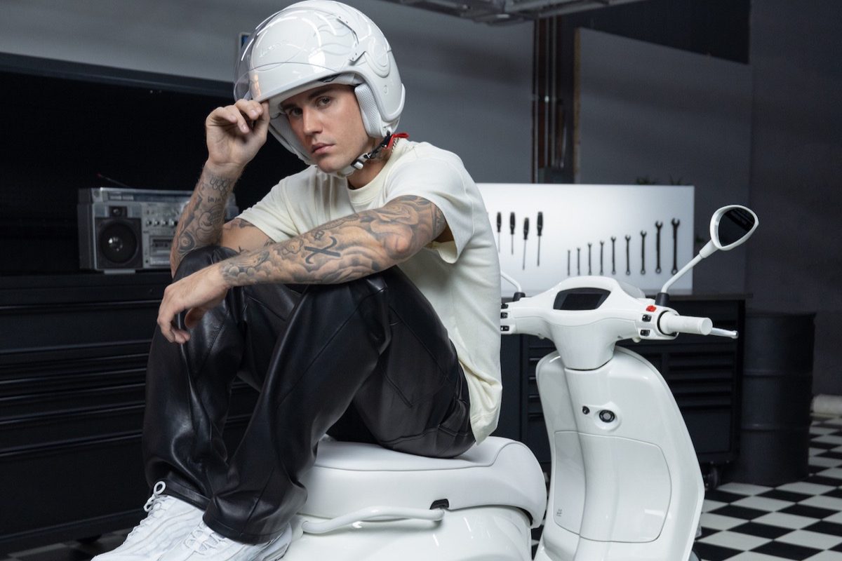 Vespa hợp tác với Justin Bieber tung mẫu xe giới hạn và sẽ được bán chính hãng tại Việt Nam