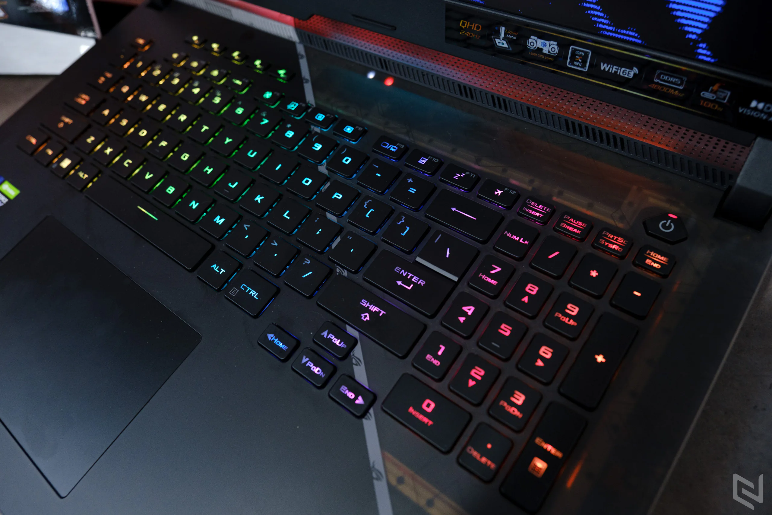 Trên tay ASUS ROG Strix SCAR 17 SE, chiếc laptop gaming trang bị vi xử lý Intel Alder Lake HX tại Việt Nam