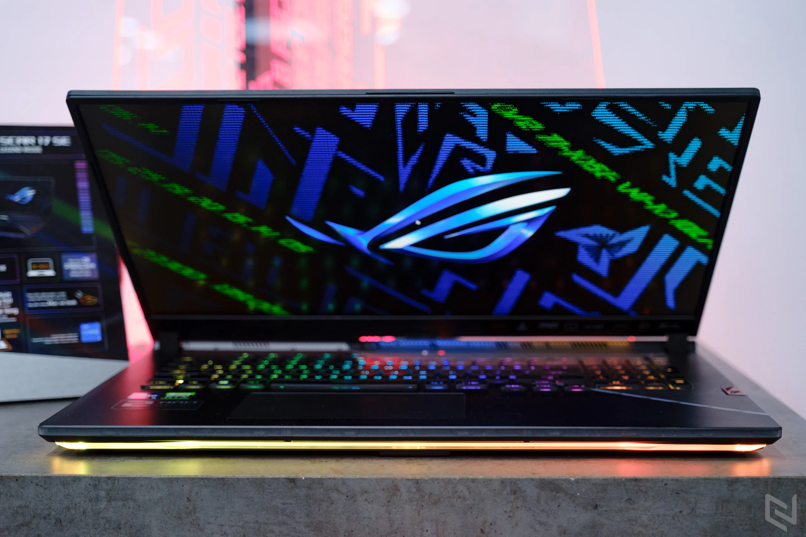 Trên tay ASUS ROG Strix SCAR 17 SE, chiếc laptop gaming trang bị vi xử lý Intel Alder Lake HX tại Việt Nam