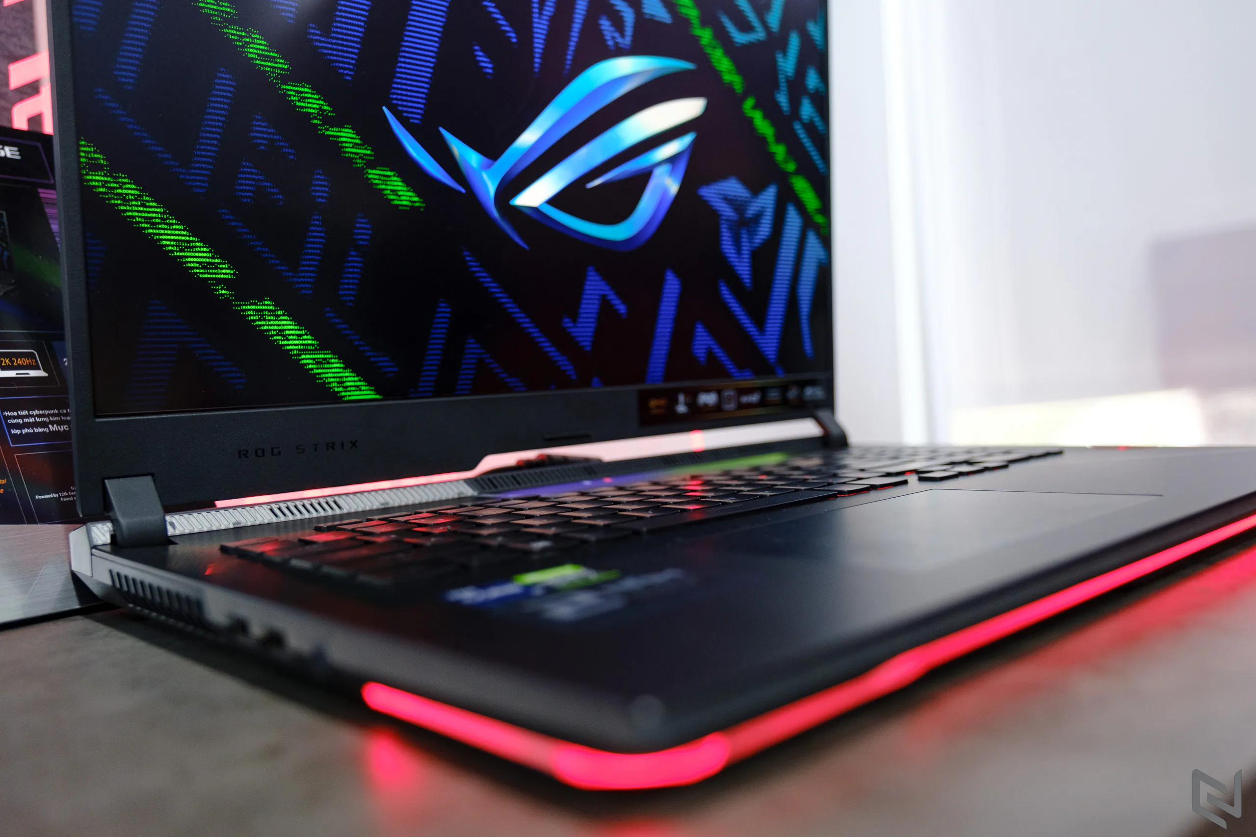 Trên tay ASUS ROG Strix SCAR 17 SE, chiếc laptop gaming trang bị vi xử lý Intel Alder Lake HX tại Việt Nam
