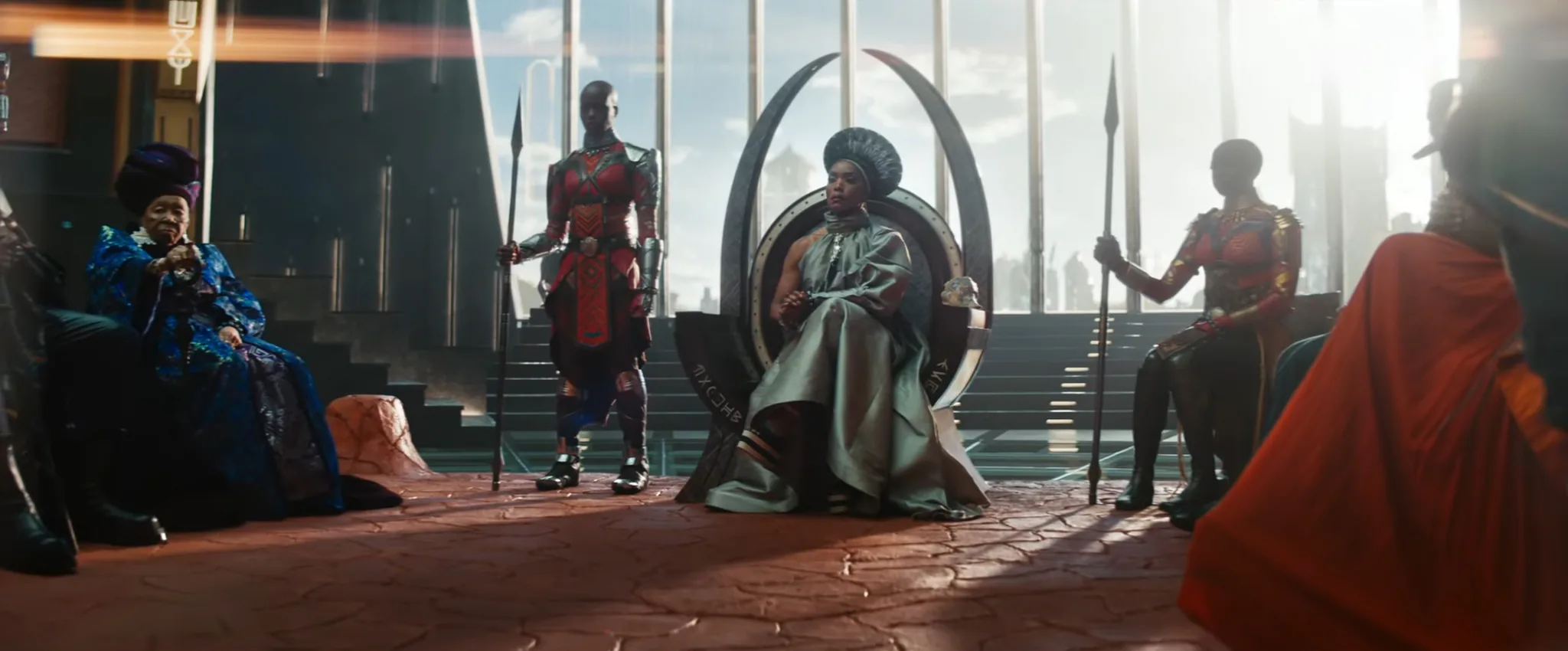 Marvel tung trailer chính thức cho Black Panther: Wakanda Forever, ai sẽ là người kế vị Báo Đen?