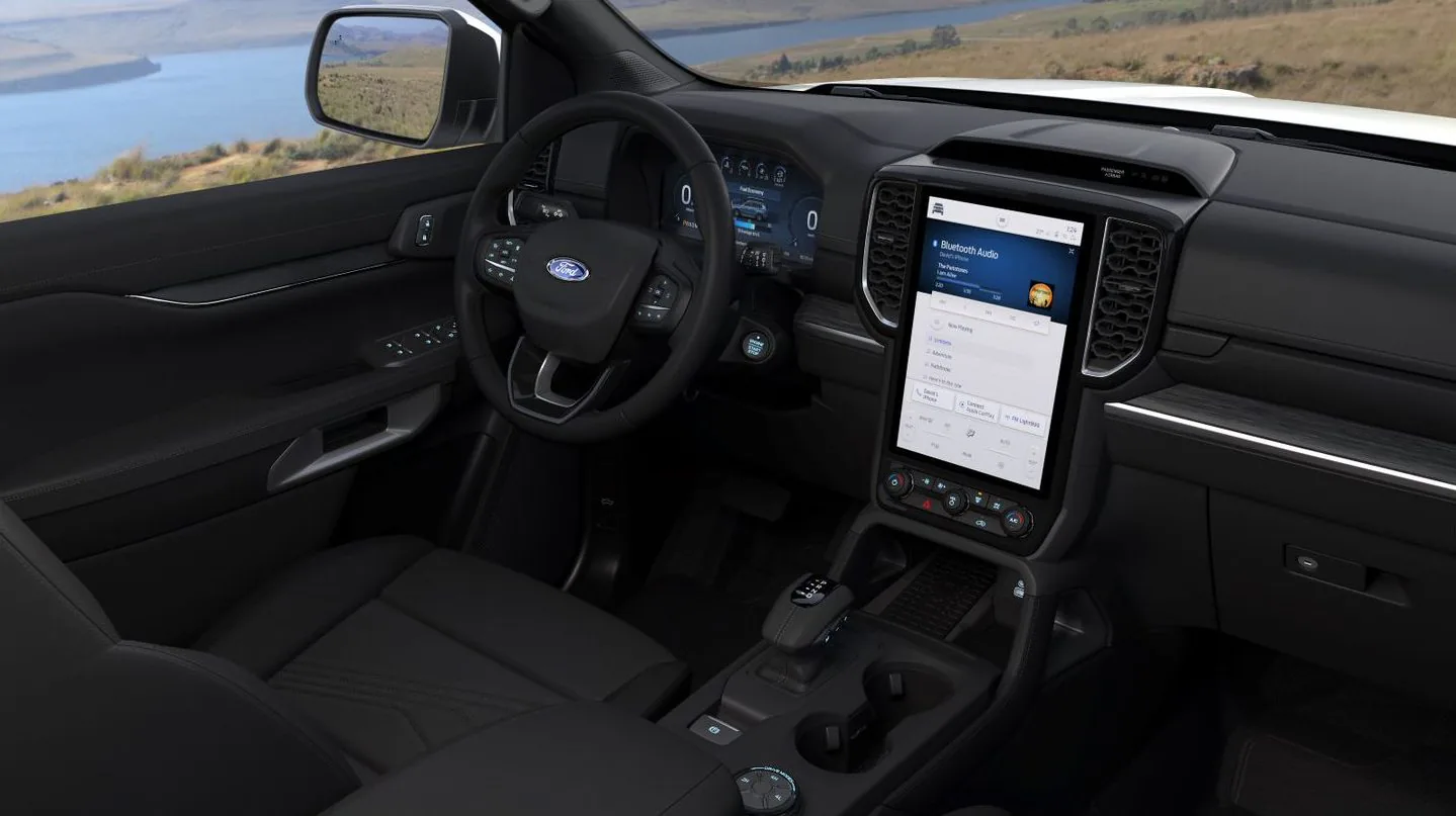 Ford Everest 2023 chính thức ra mắt tại Việt Nam với giá bán từ 1.099 tỷ đồng