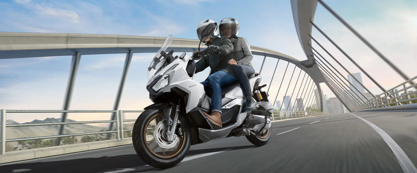 Lộ diện Honda ADV 160 2022 với giá quy đổi 56 triệu đồng cùng mức tiêu thụ xăng khoảng 2.22 lít/100 km.