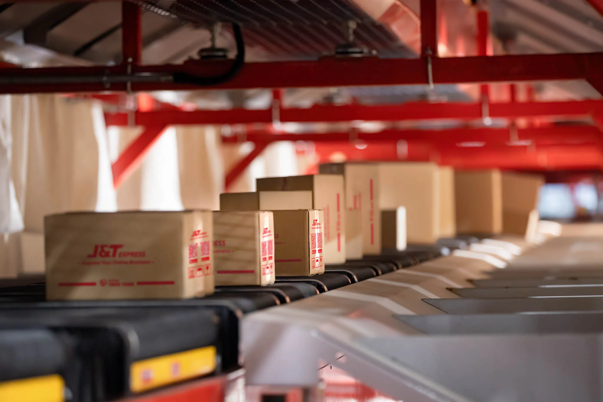 J&T Express: kỷ niệm sinh nhật lần thứ 4 - Nhìn lại hành trình xây dựng và phát triển ấn tượng tại Việt Nam