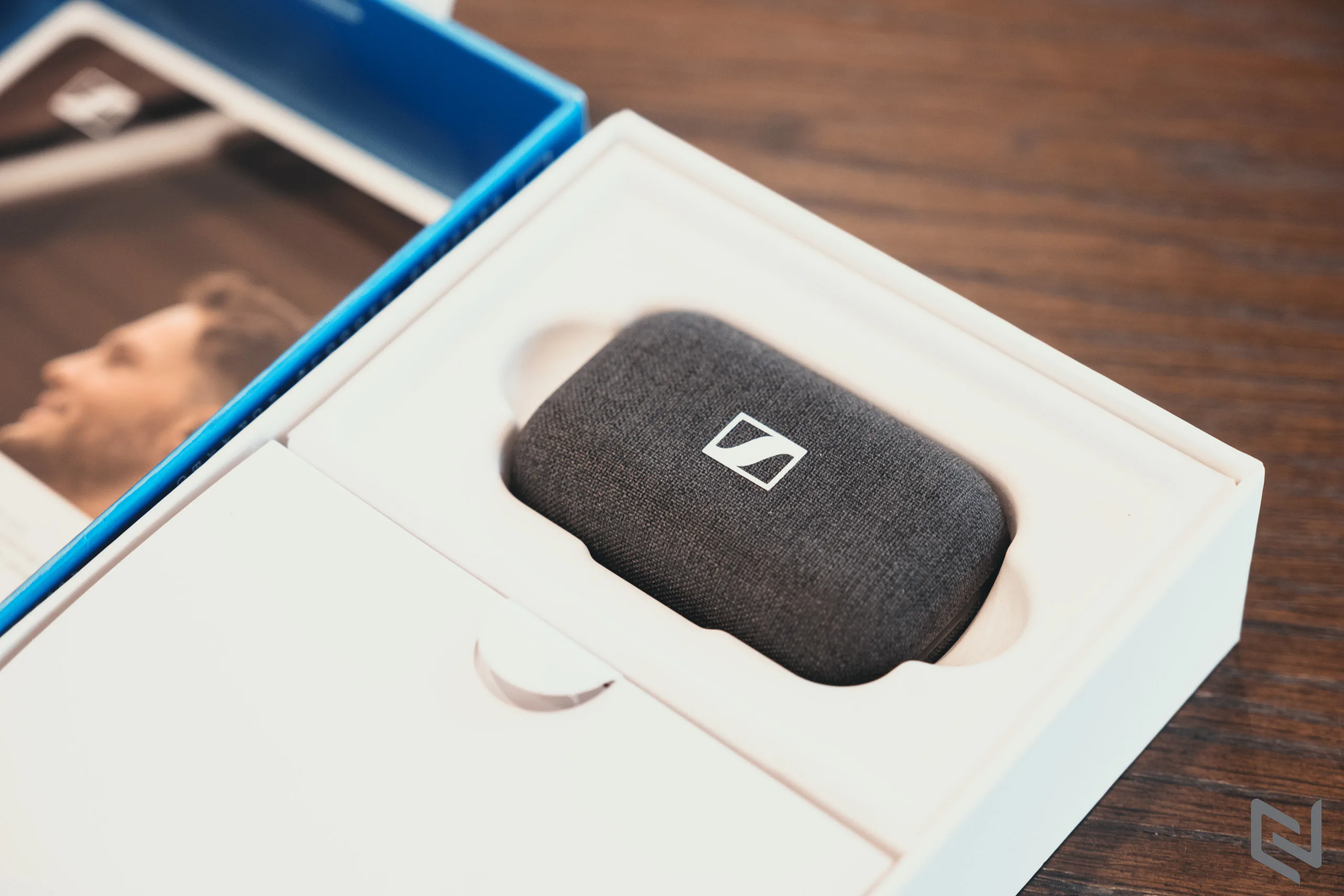 Đánh giá Sennheiser MOMENTUM True Wireless 3: Chất âm dẫn đầu, giá quá dễ chịu