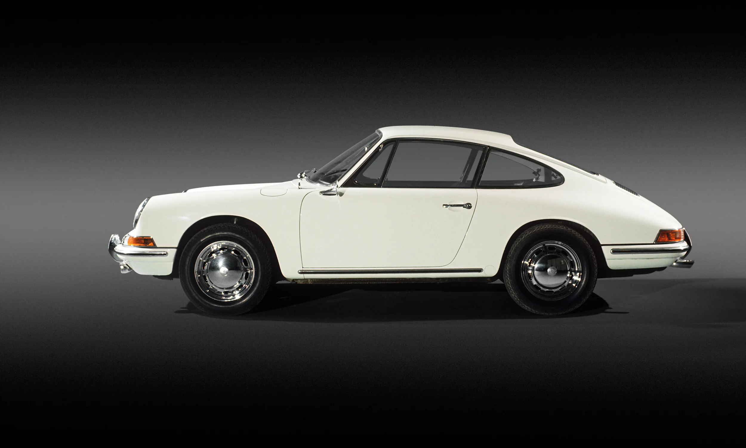 Porsche 911 - siêu xe thể thao với kiểu dáng vượt thời gian