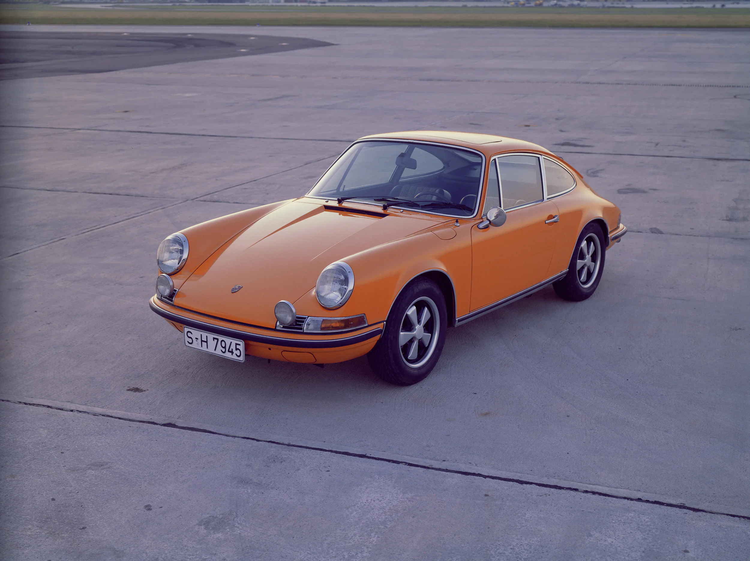 Porsche 911 - siêu xe thể thao với kiểu dáng vượt thời gian