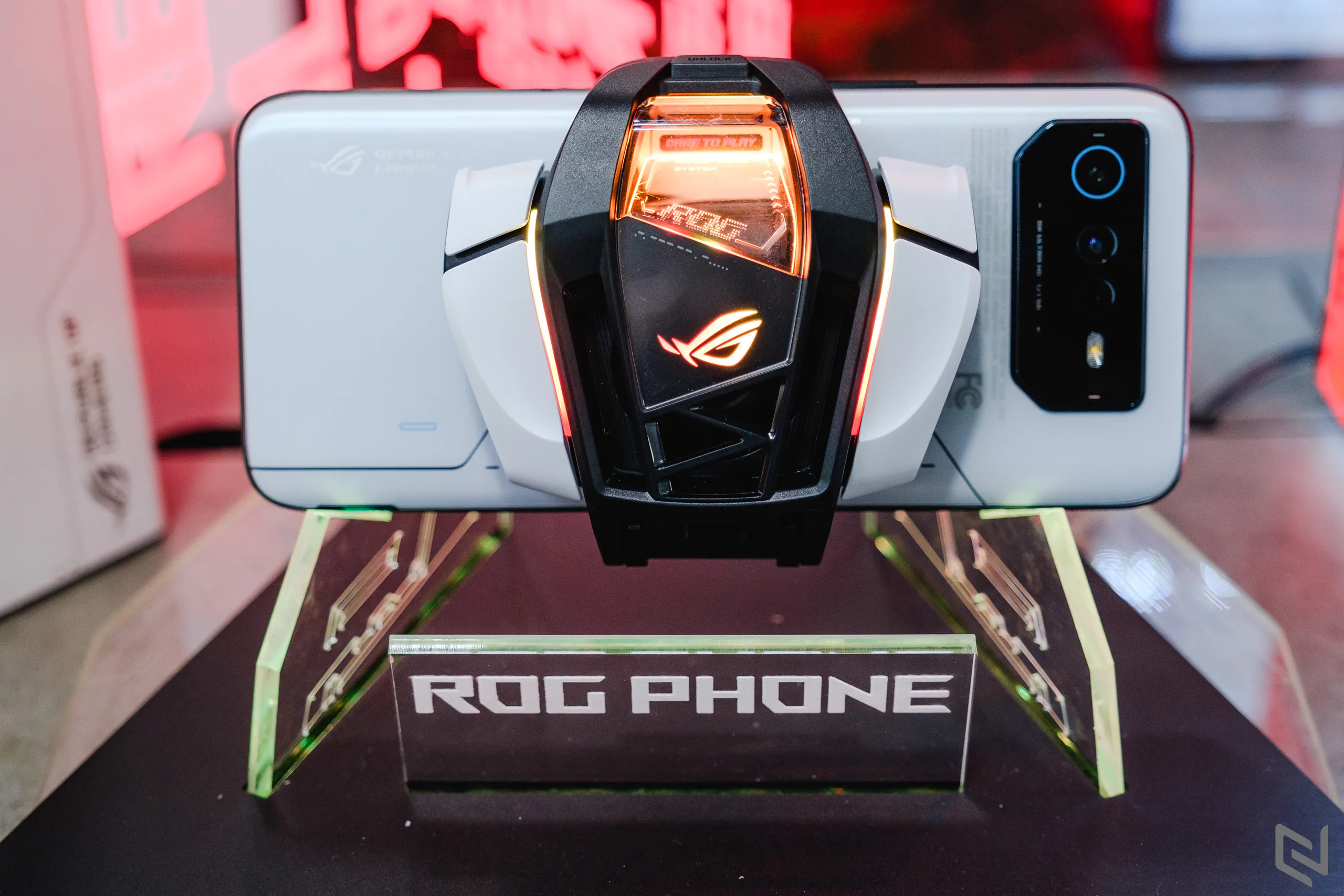 Trên tay nhanh bộ đôi ASUS ROG Phone 6 và 6 Pro tại Việt Nam