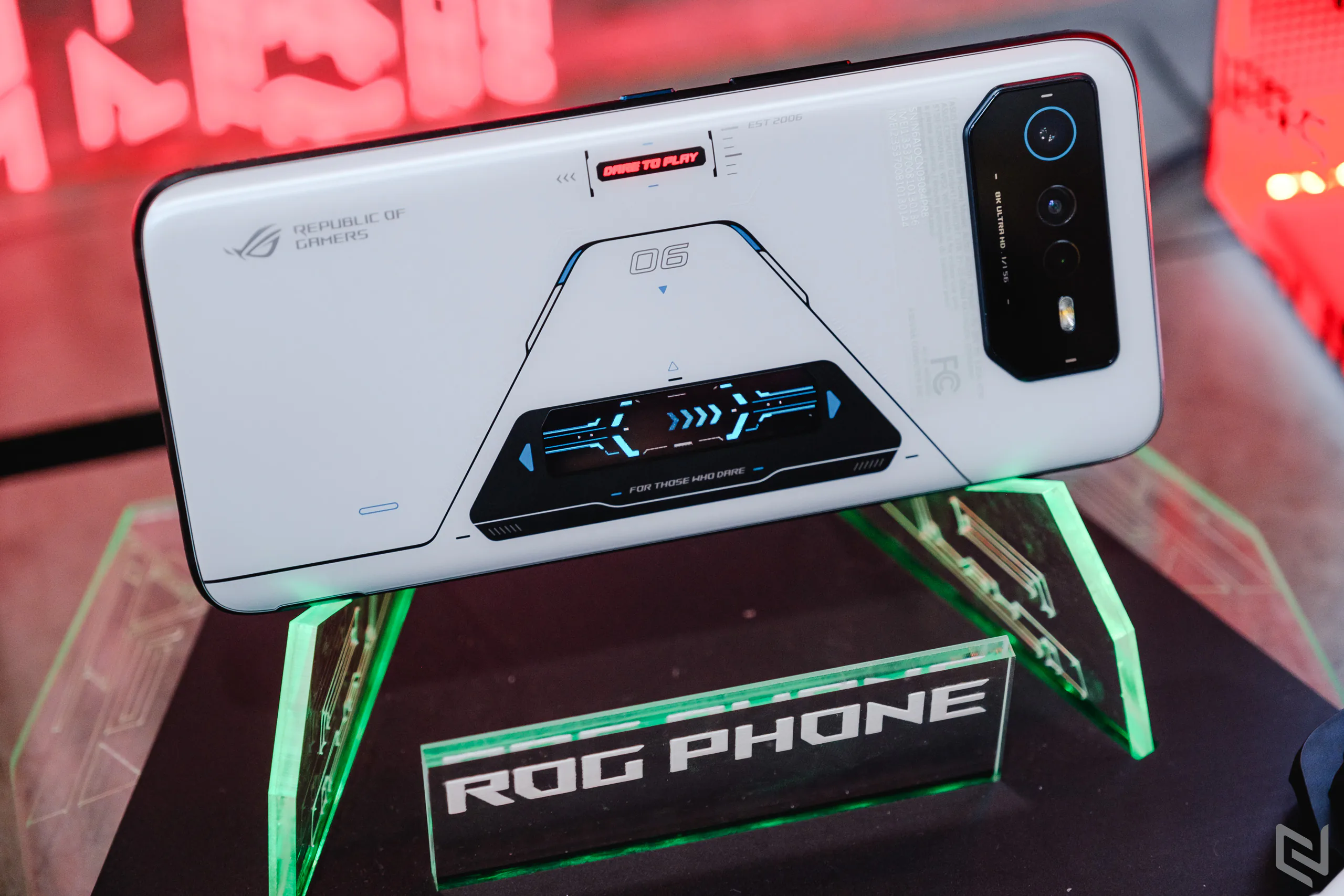 Trên tay nhanh bộ đôi ASUS ROG Phone 6 và 6 Pro tại Việt Nam