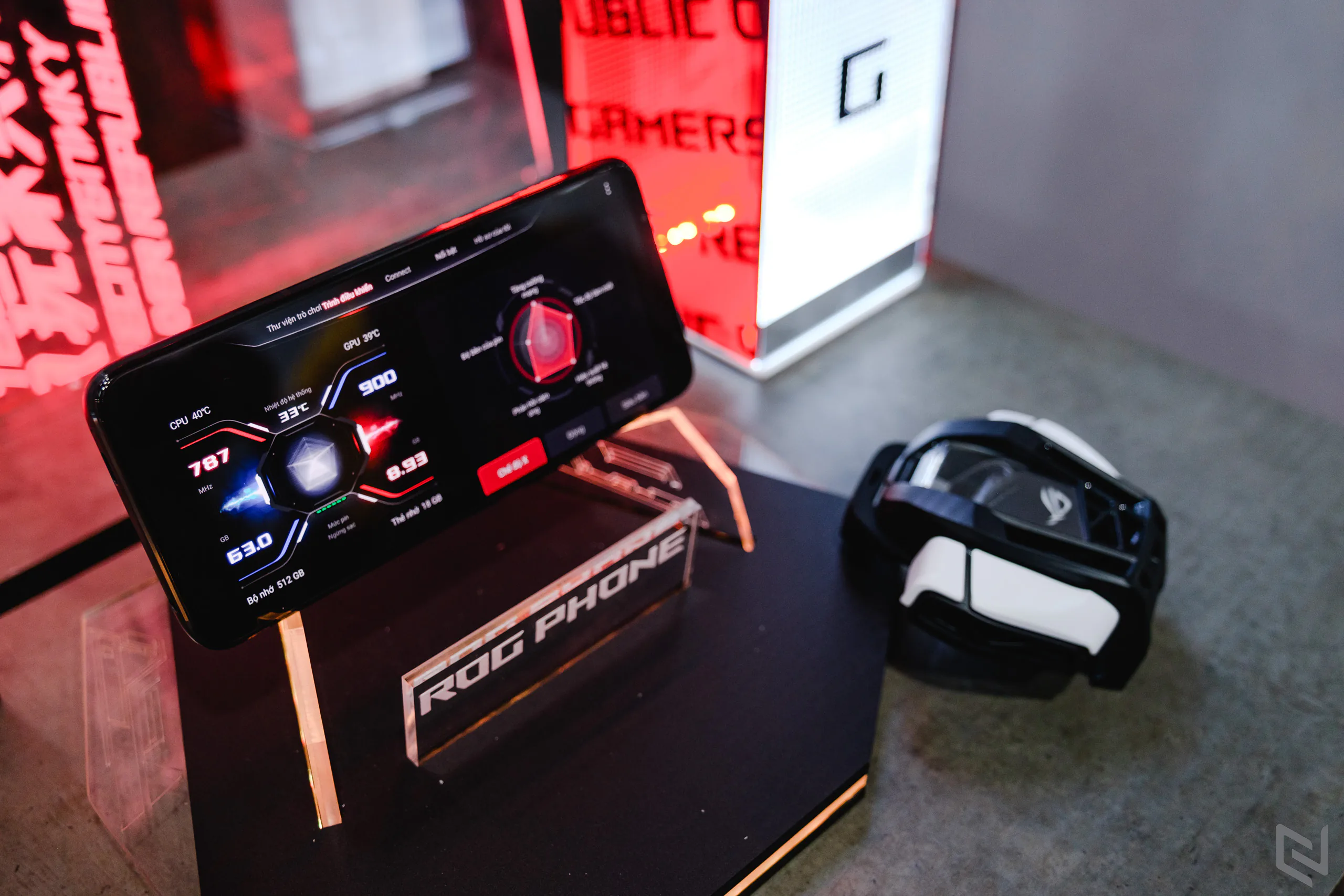 Trên tay nhanh bộ đôi ASUS ROG Phone 6 và 6 Pro tại Việt Nam