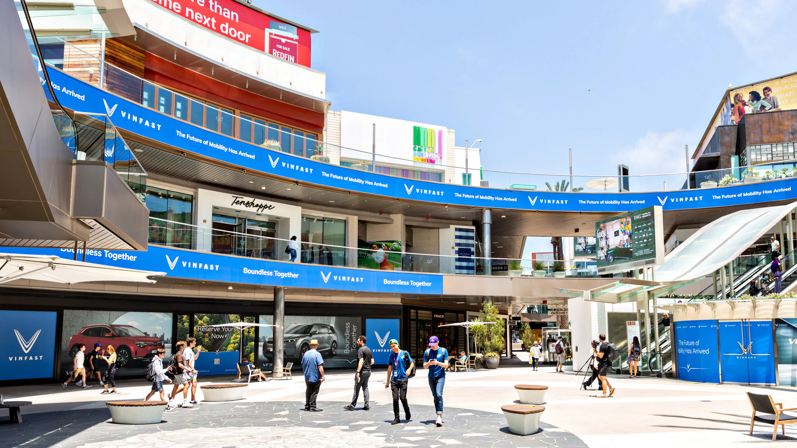 Hình ảnh ban đầu về VinFast Store đầu tiên tại Mỹ sắp khai trương
