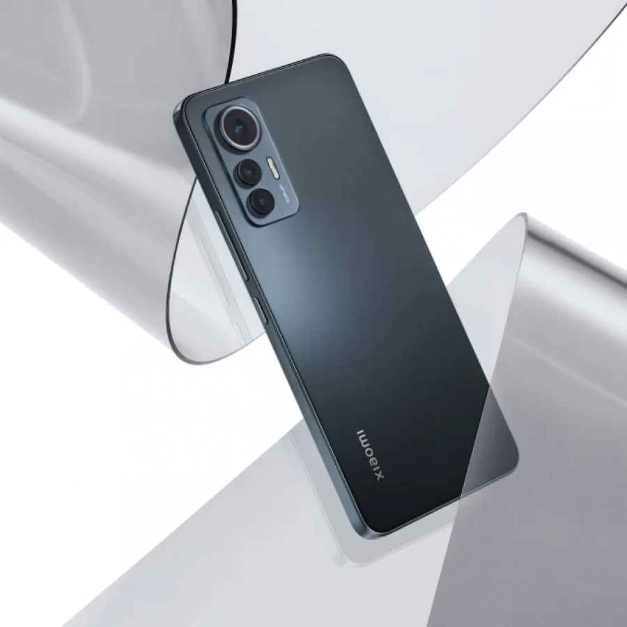 Xiaomi 12 Lite ra mắt với camera 108MP và màn hình OLED 120Hz