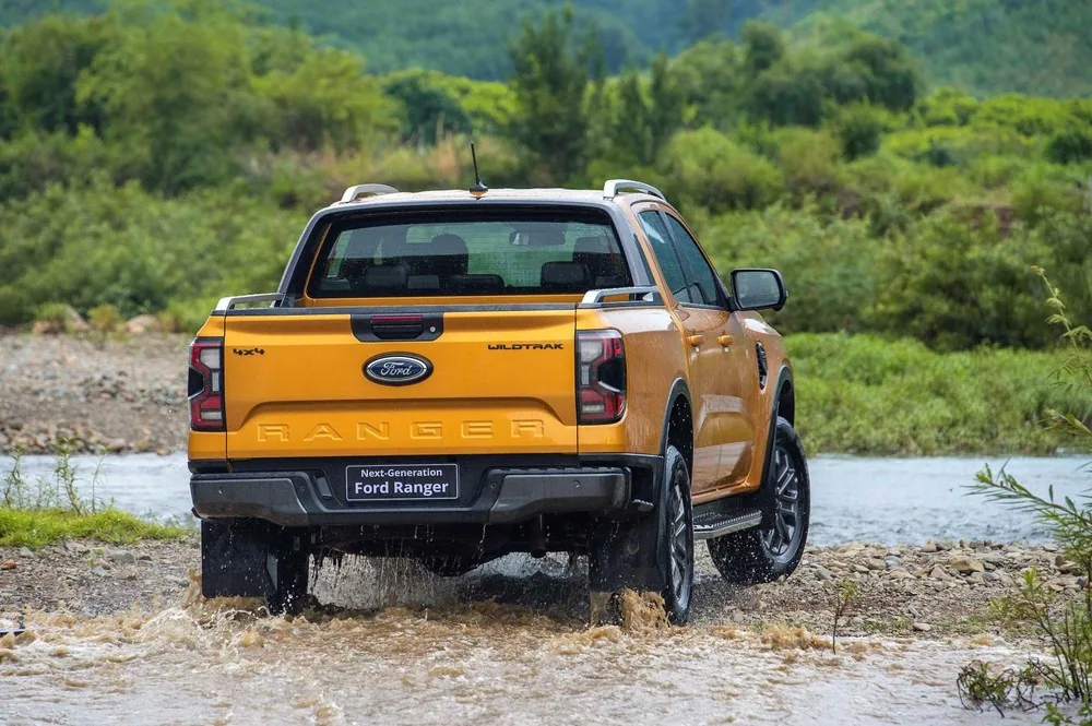 Ford Ranger 2023 ra mắt tại Việt Nam, giá từ 659 triệu đồng, giao hàng từ tháng 9
