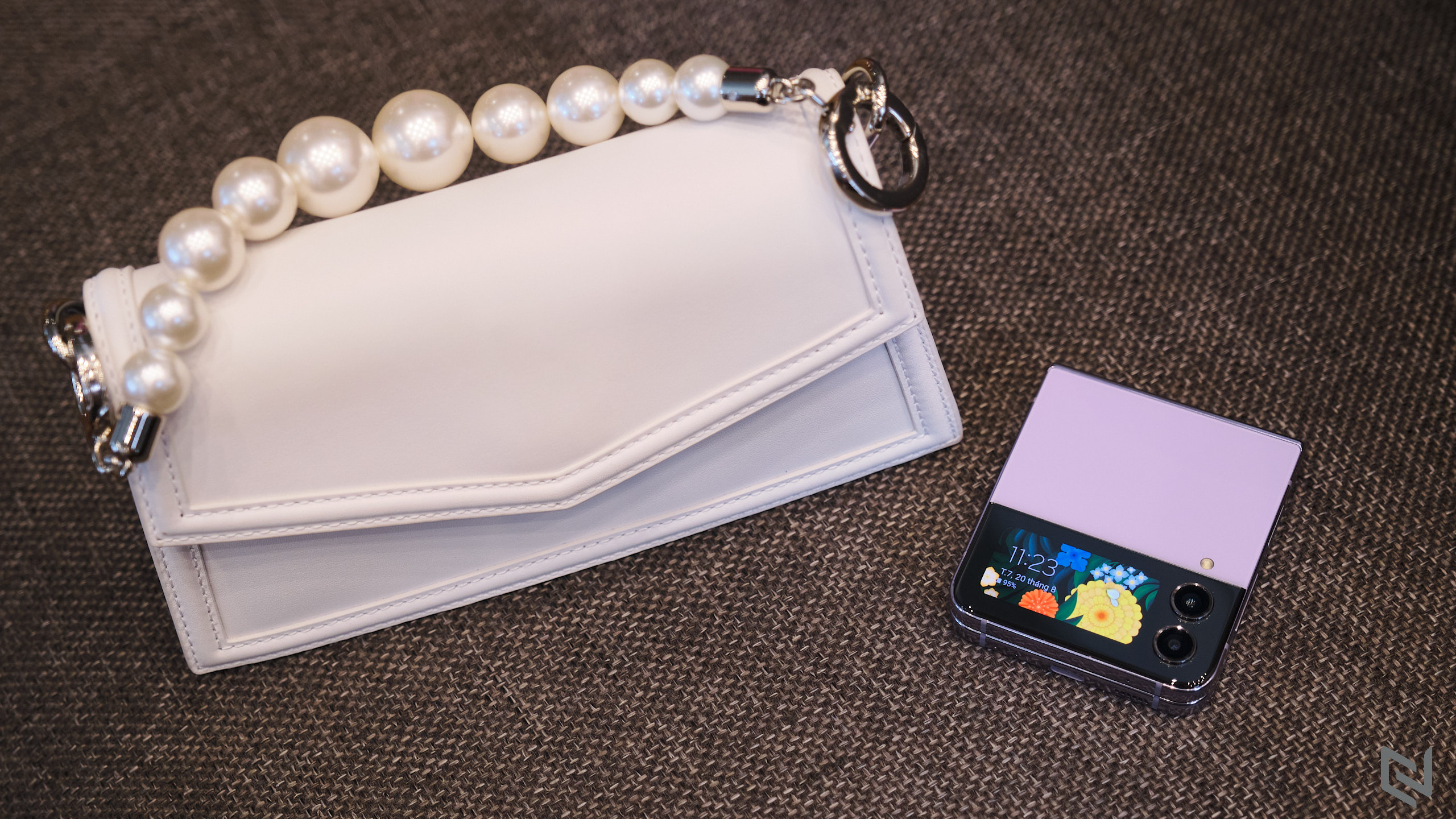 Đánh giá Galaxy Z Flip4: Lựa chọn khó cưỡng dành cho tín đồ thời trang