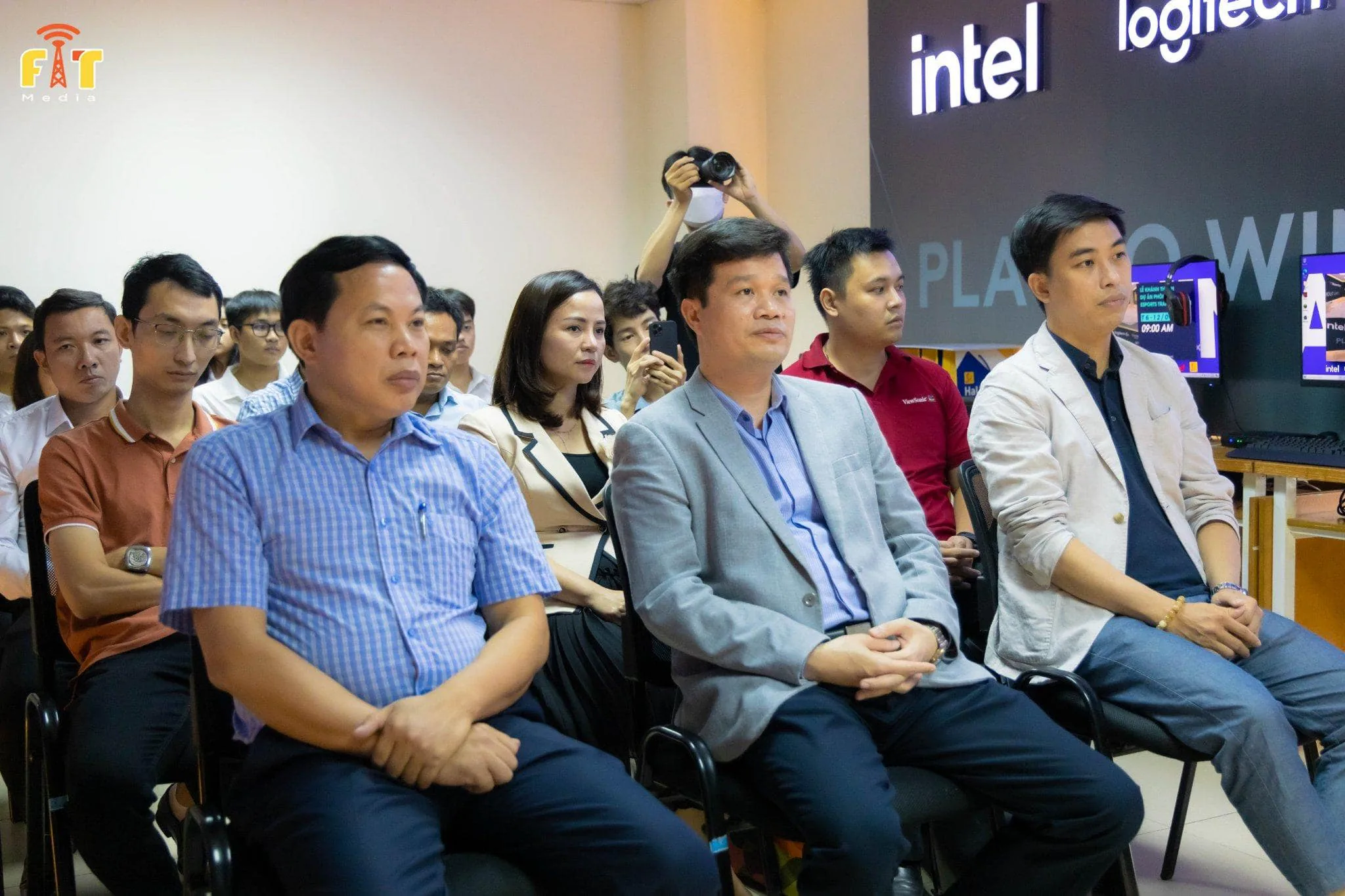 Trường Đại học Công nghiệp Hà Nội tiếp nối và đẩy mạnh phong trào eSport Training Room