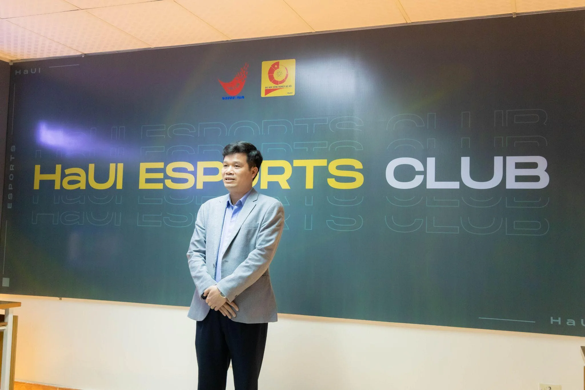 Trường Đại học Công nghiệp Hà Nội tiếp nối và đẩy mạnh phong trào eSport Training Room