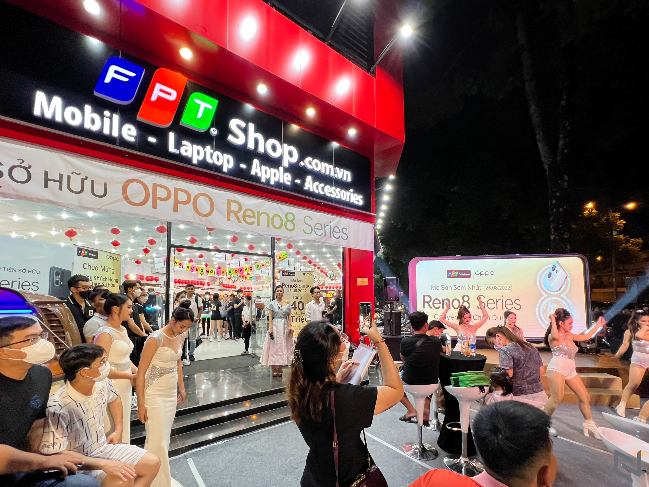 FPT Shop mở bán OPPO Reno8 Series sớm nhất Việt Nam