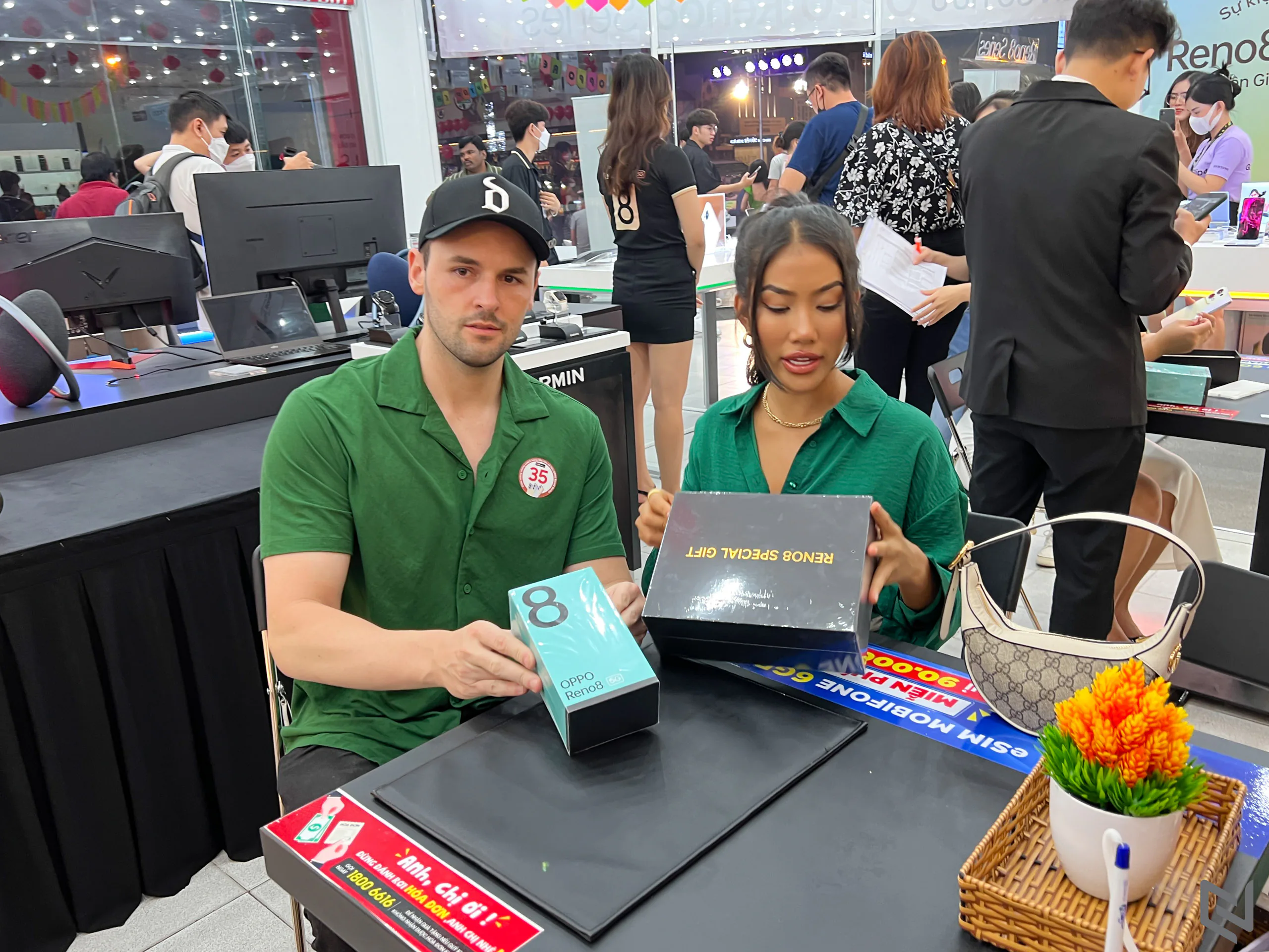 FPT Shop mở bán OPPO Reno8 Series sớm nhất Việt Nam