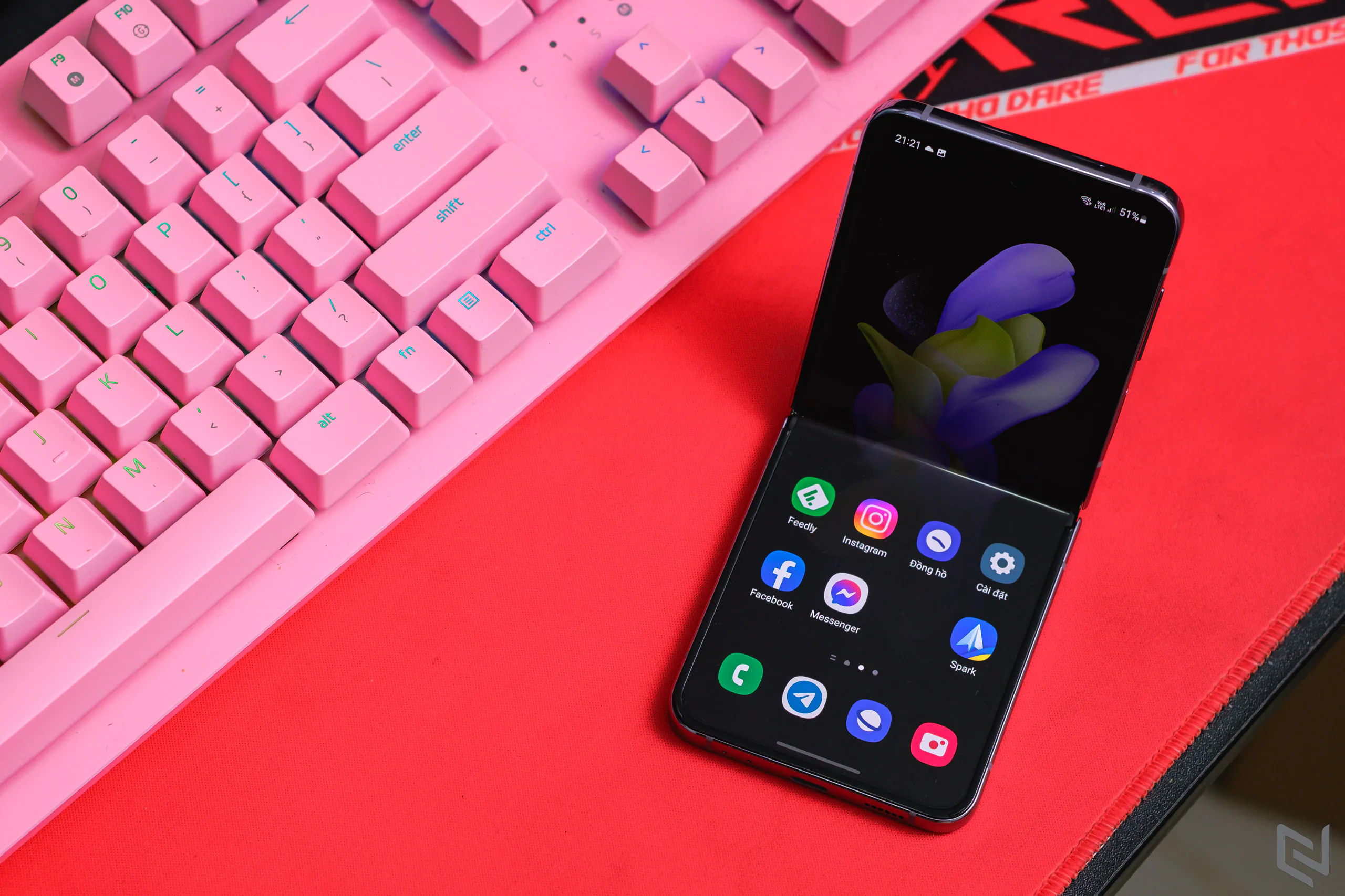 Galaxy Z Flip4 cho trải nghiệm gõ văn bản chính xác hơn Z Flip3