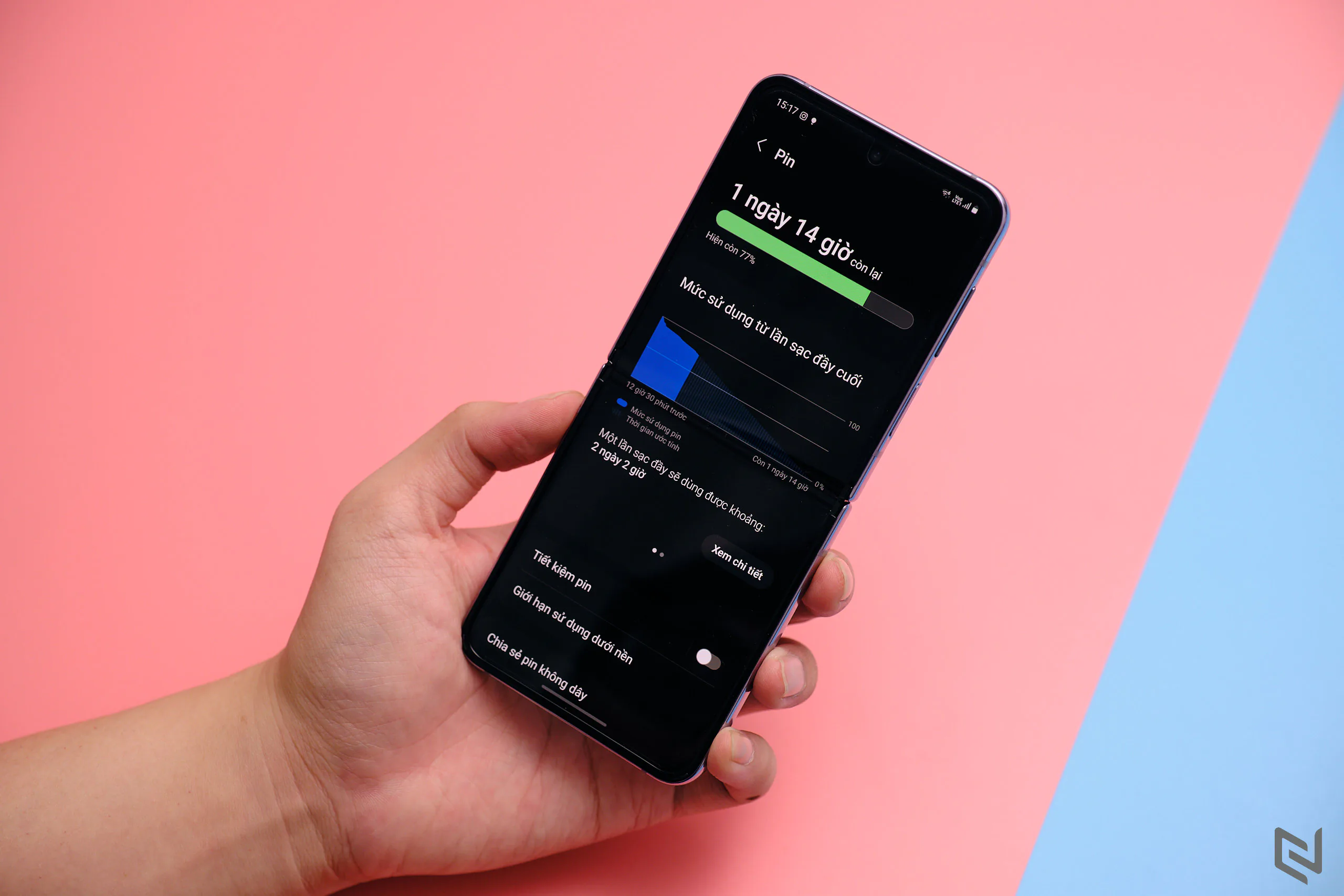 Mở hộp Galaxy Z Flip4 tại Việt Nam: Thiết kế vỏ sò tiếp tục là điểm nhấn, linh hoạt theo mọi nhu cầu với FlexMode