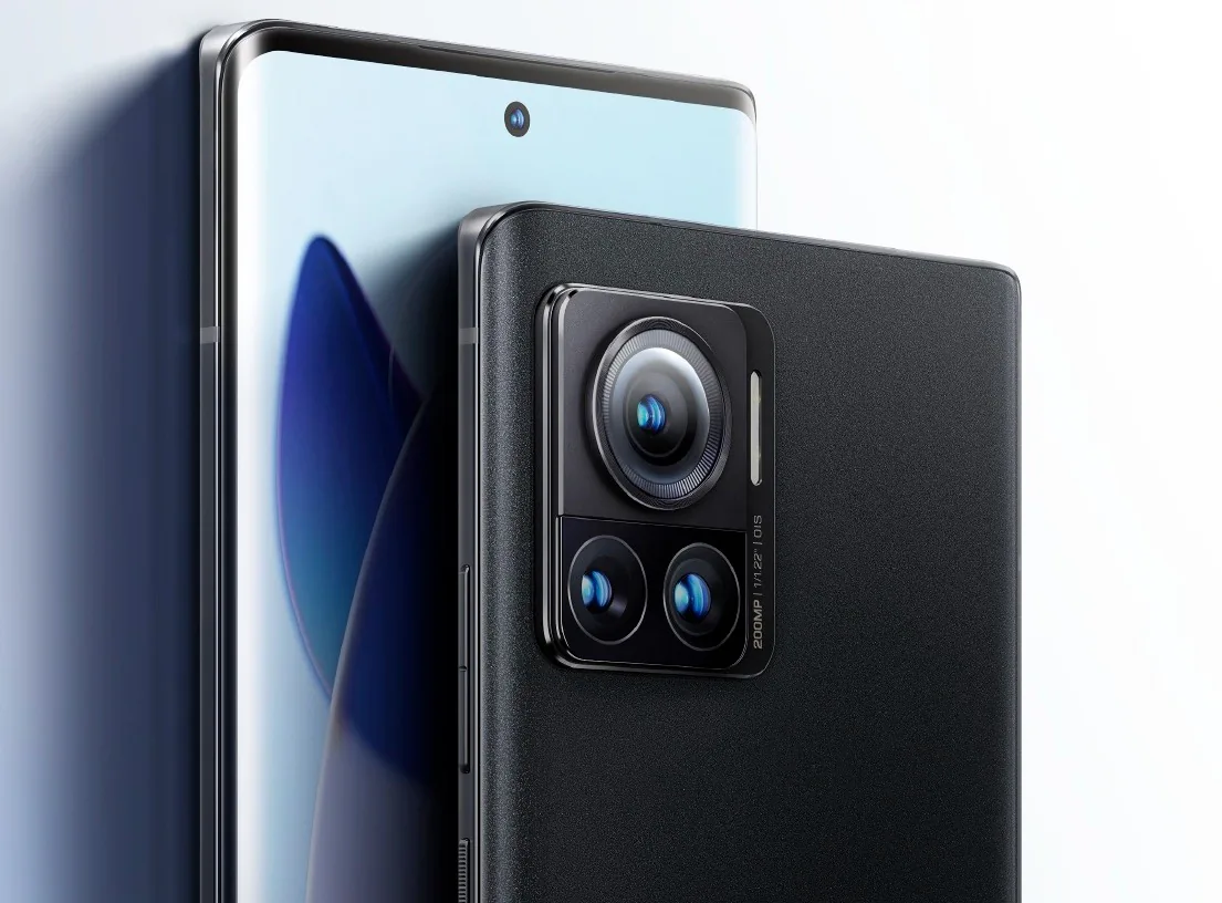 Motorola ra mắt X30 Pro với camera 200MP cùng với chiếc smartphone S30 Pro
