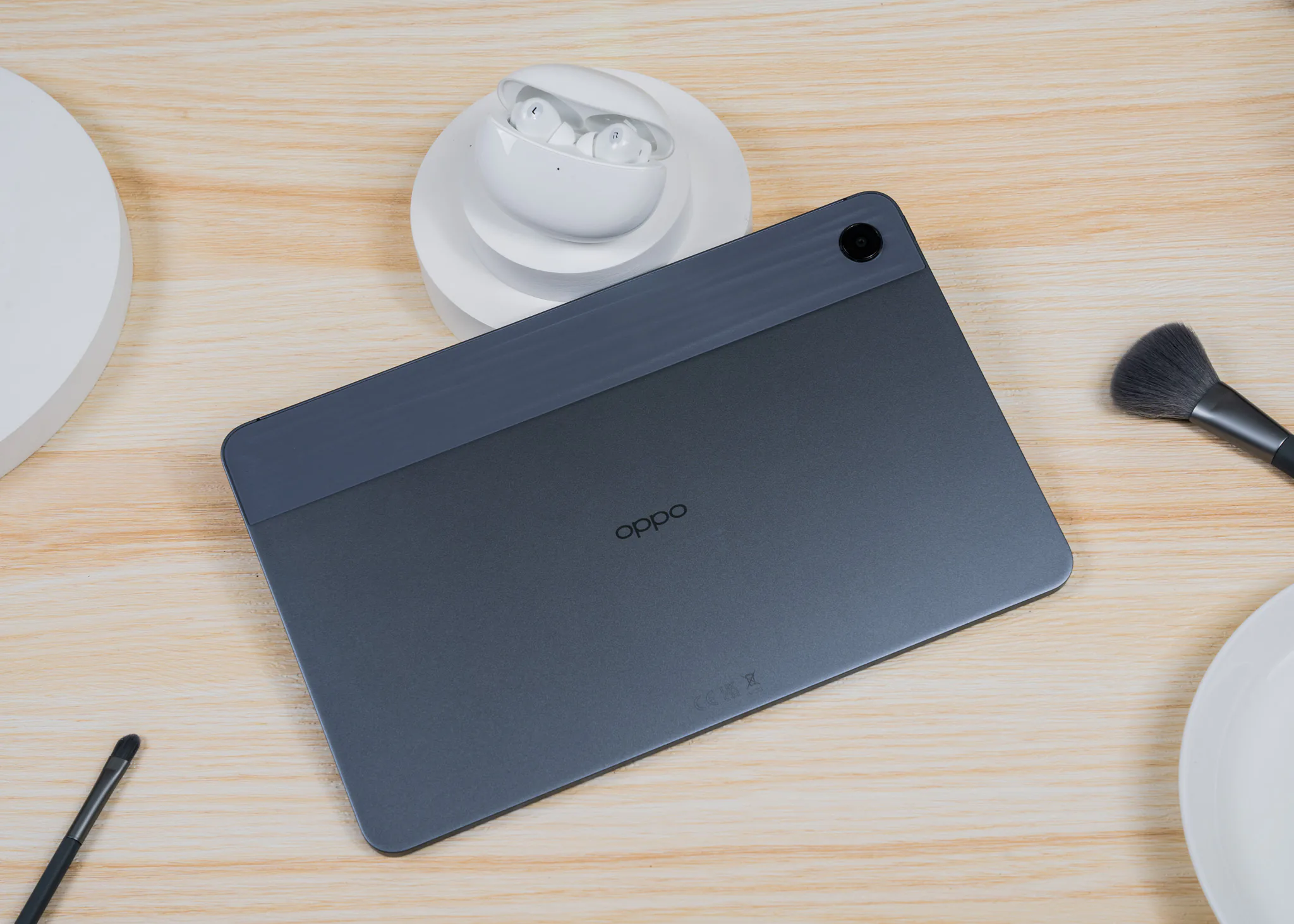 OPPO lần đầu tiên ra mắt máy tính bảng tại Việt Nam, sản phẩm mỏng nhẹ nhất phân khúc