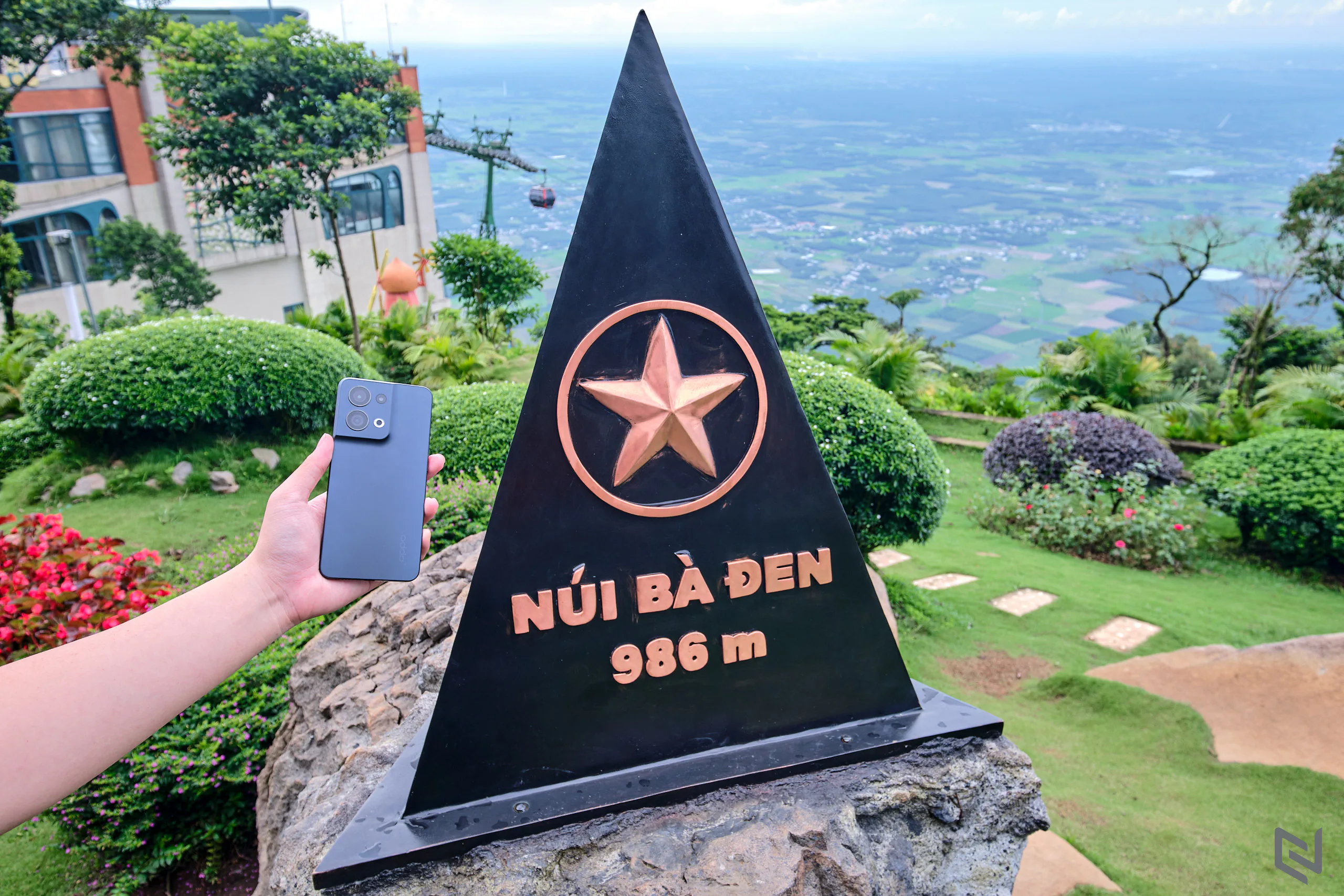 Tham quan núi Bà Đen cùng OPPO Reno8 5G: Camera ấn tượng giúp ghi lại những bức ảnh đáng nhớ