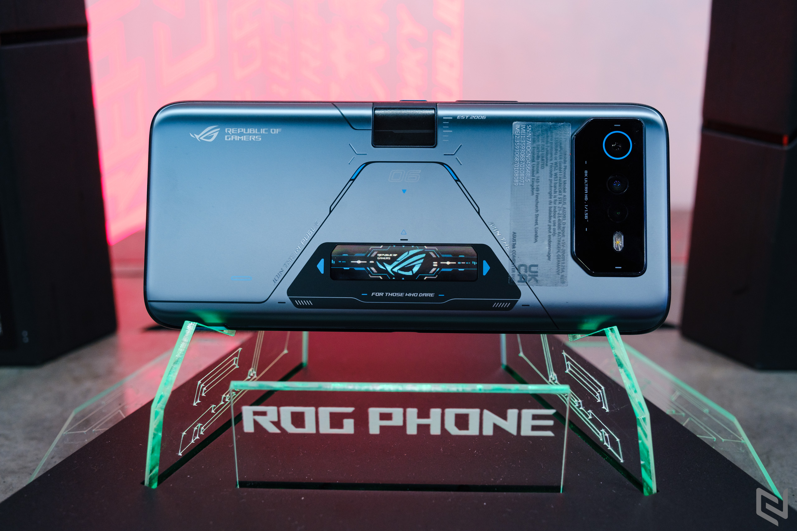 Trên tay bộ đôi gaming phone ROG Phone 6D và 6D Ultimate, sức mạnh vượt trội từ Dimensity 9000+