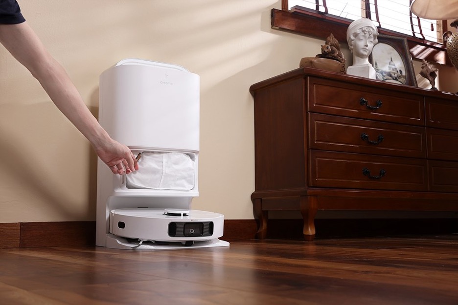 Ra mắt Dreame Bot L10s Ultra - Robot hút bụi lau sàn tự làm sạch hàng đầu thị trường