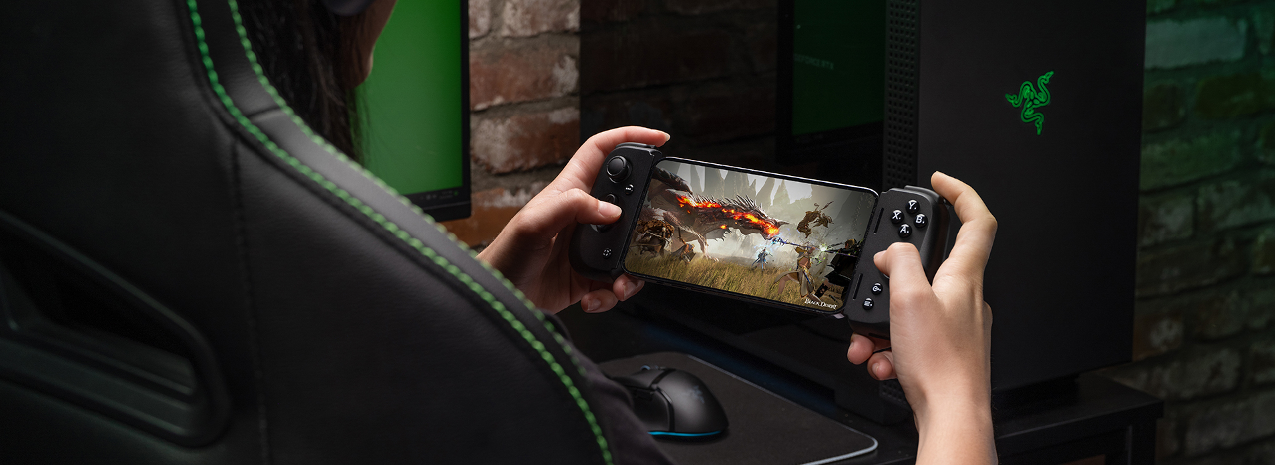 Razer Kishi V2 - tay cầm chơi game di động hoàn toàn mới cho iPhone và Android