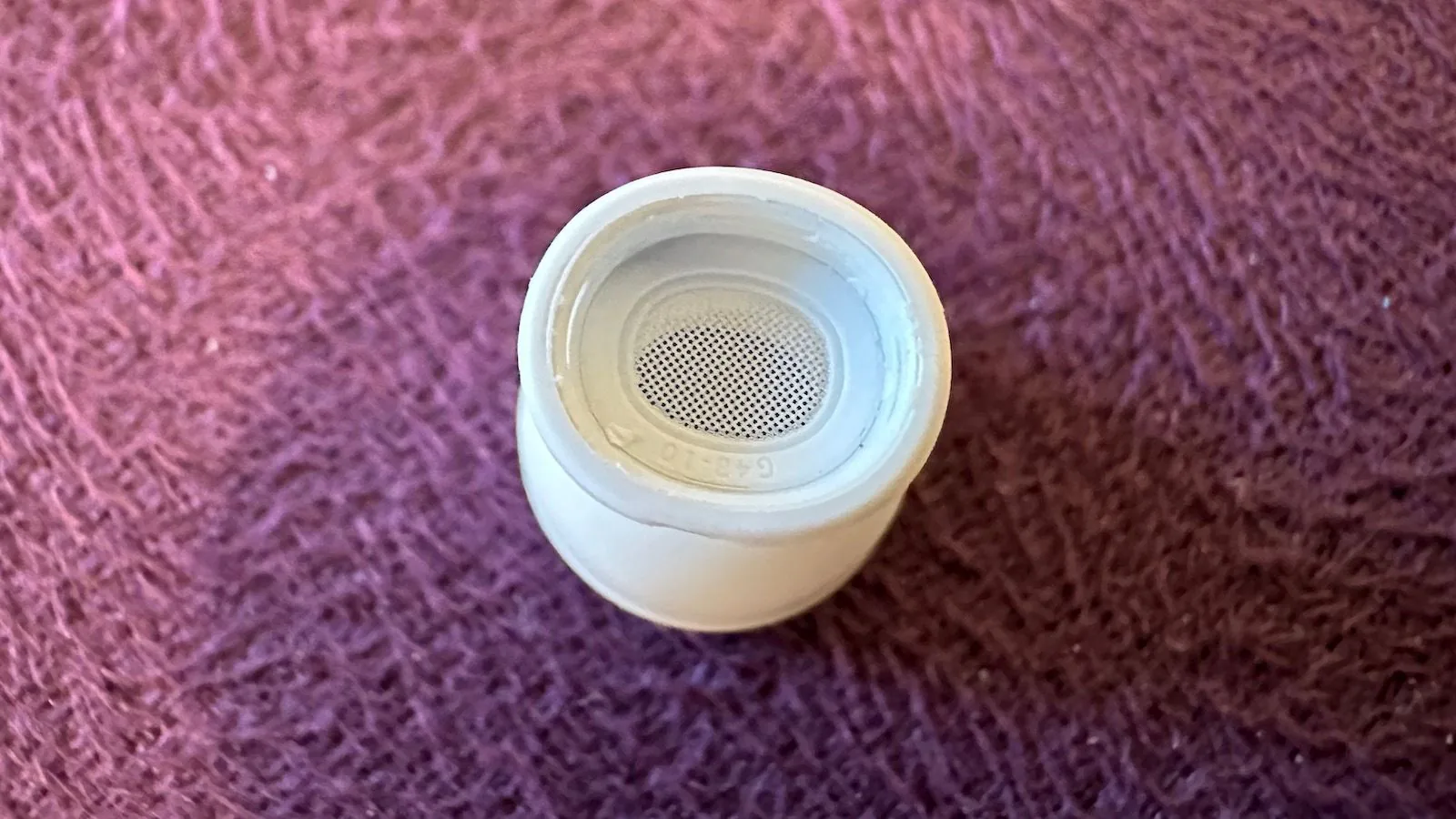 AirPods Pro 1 sẽ không thể dùng được nút tai của AirPods Pro 2