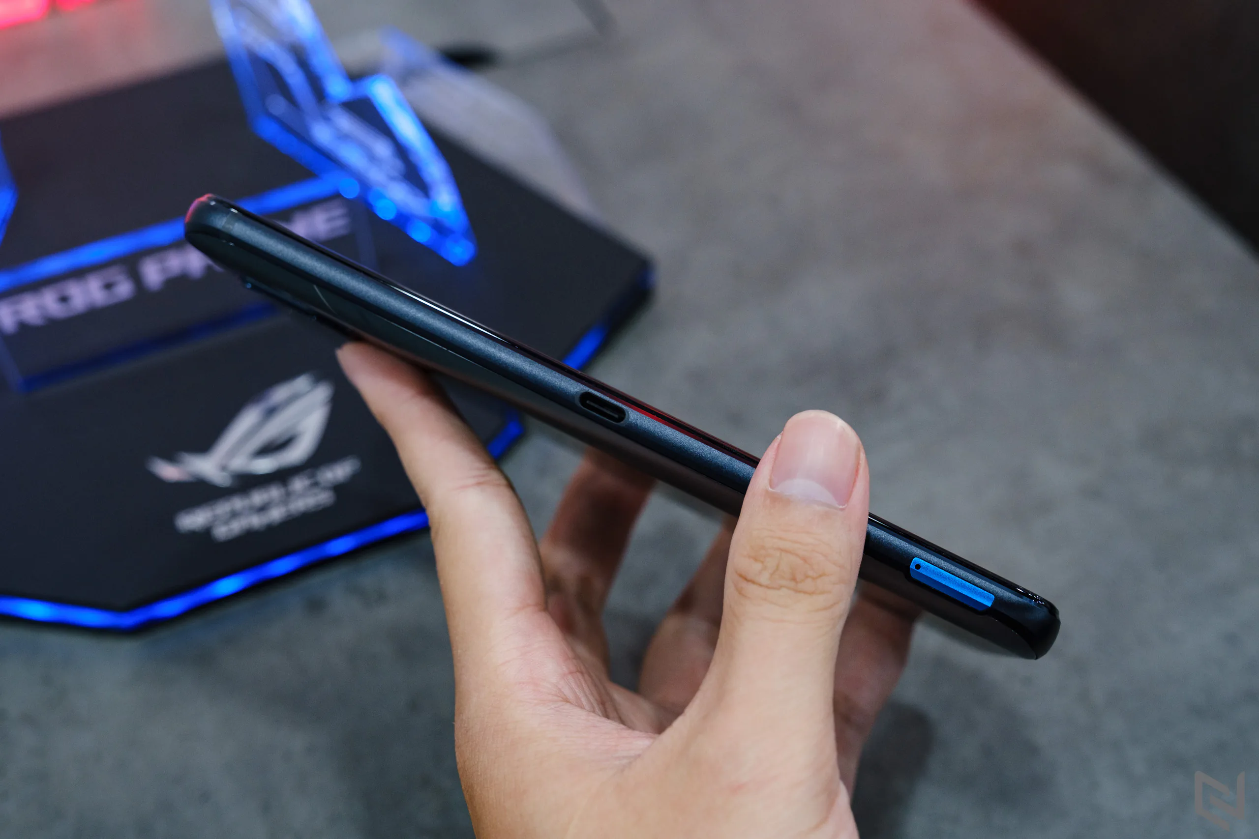 Trên tay bộ đôi gaming phone ROG Phone 6D và 6D Ultimate, sức mạnh vượt trội từ Dimensity 9000+